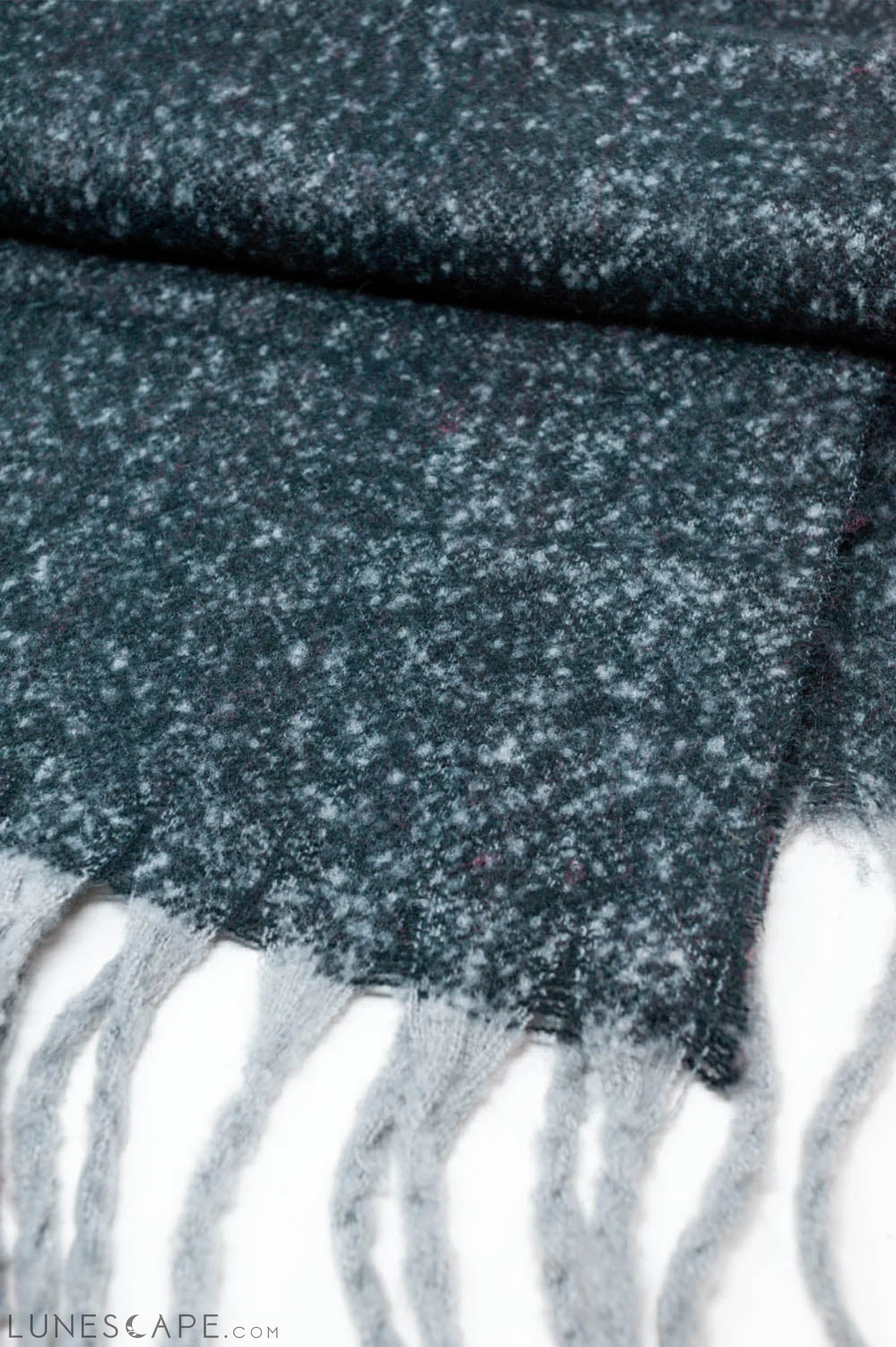 Super Fluffy Scarf in Black LUNESCAPE