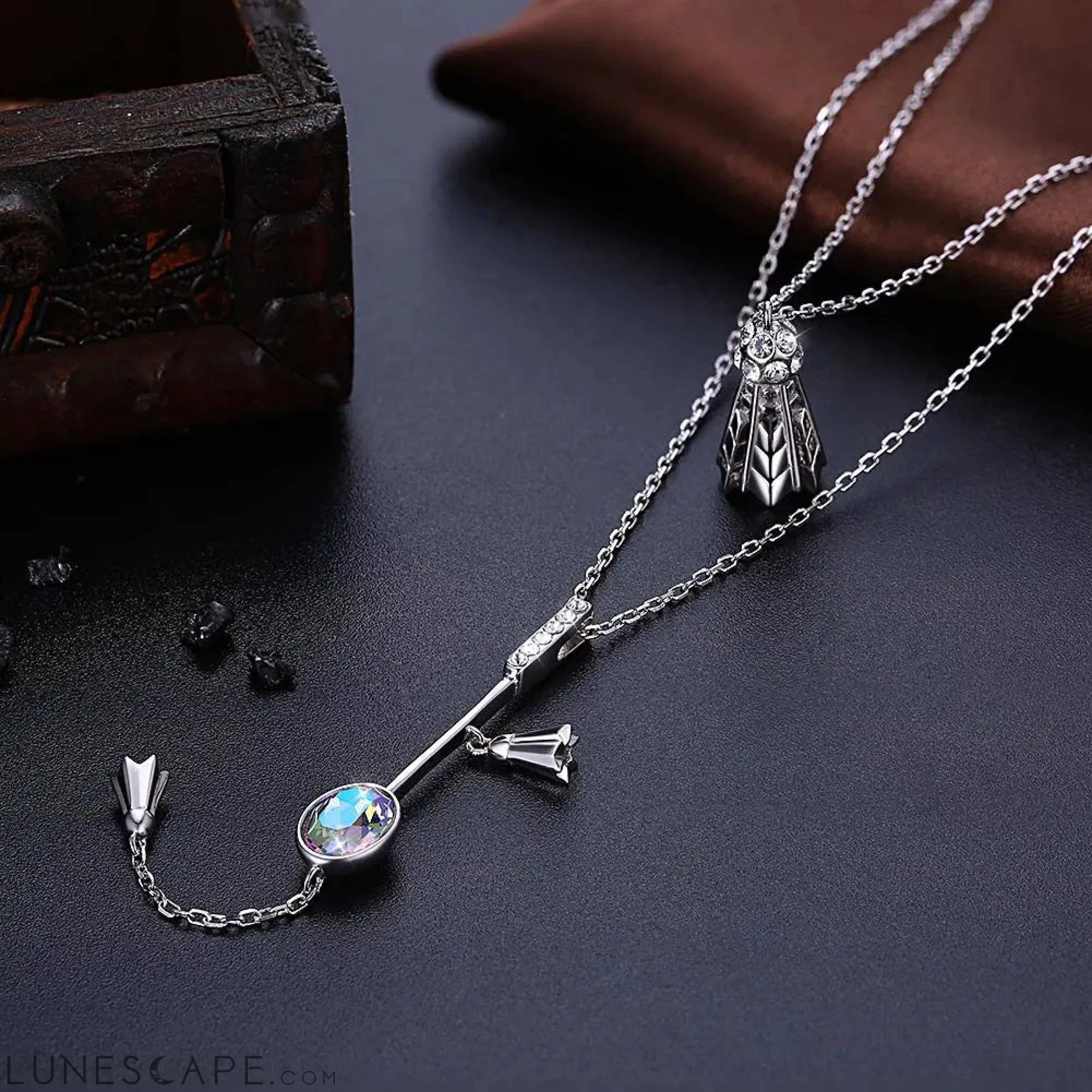 Swarovski Birdie Pendant LUNESCAPE