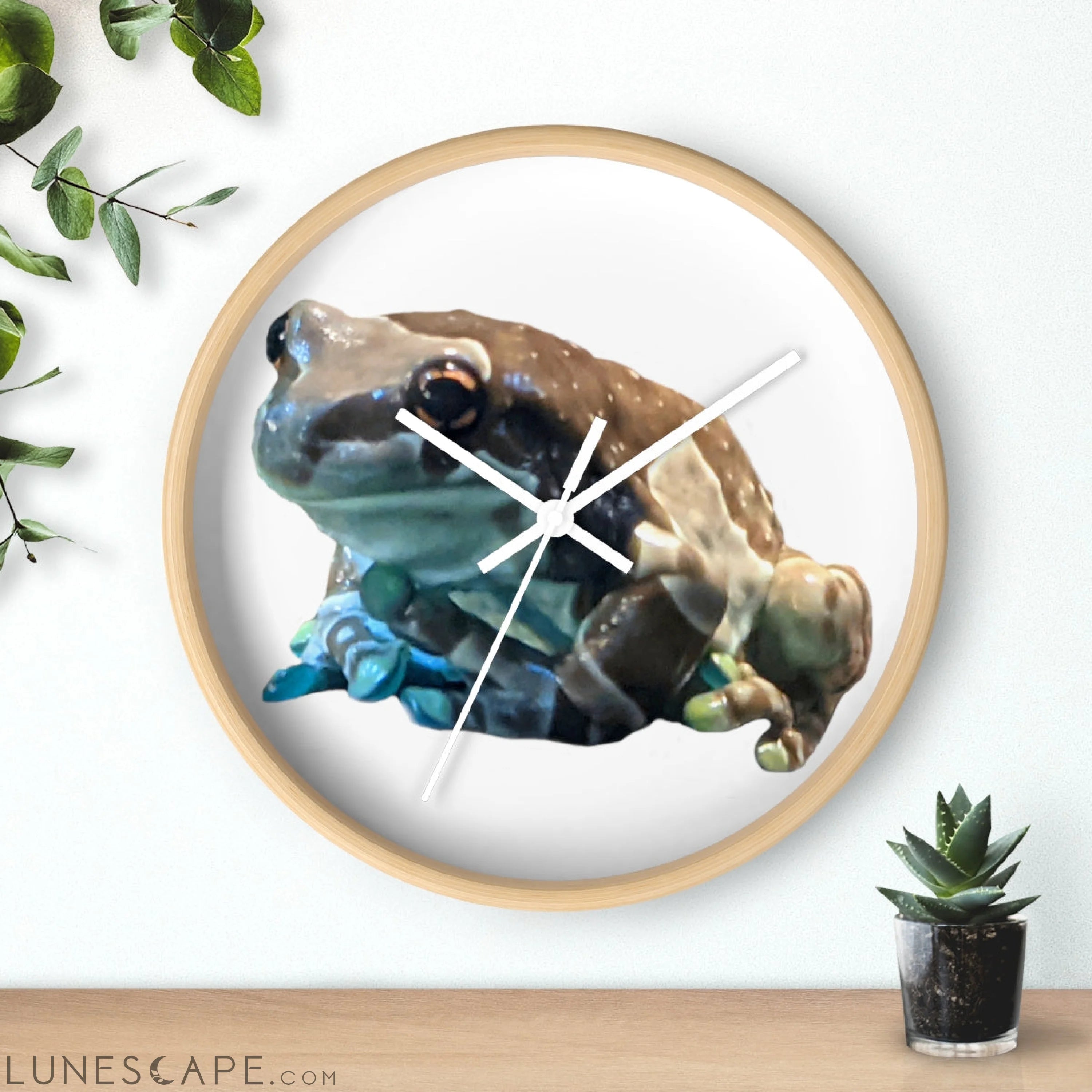 Toad Wall clock LUNESCAPE