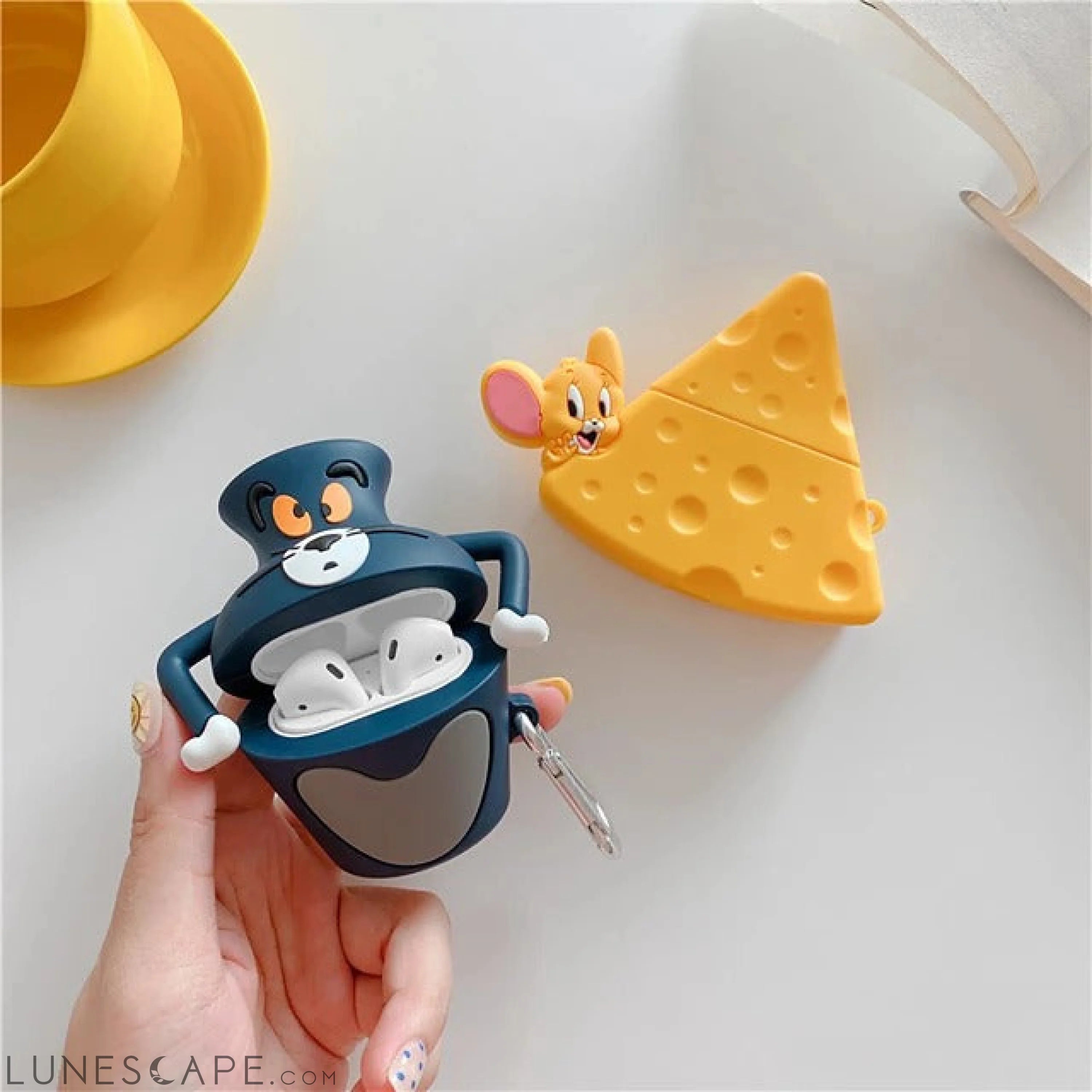 Tom And Jerry AirPods Pro Headphone Case LUNESCAPE