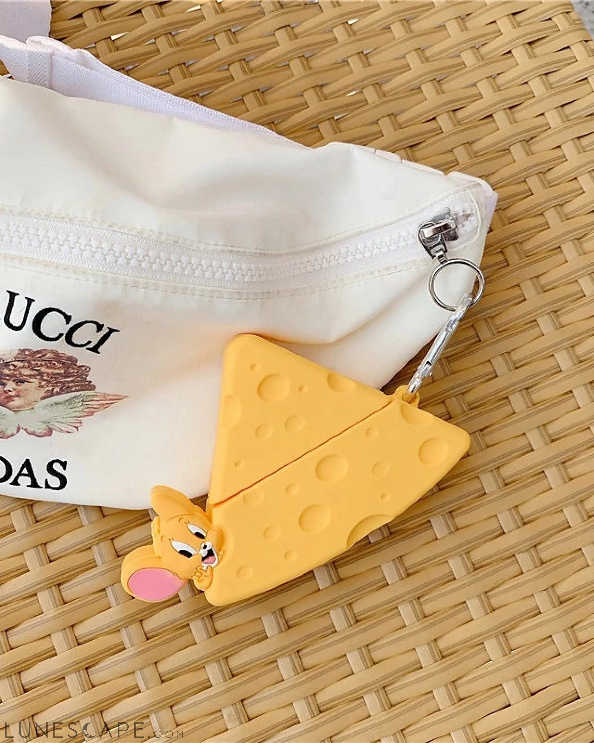 Tom And Jerry AirPods Pro Headphone Case LUNESCAPE