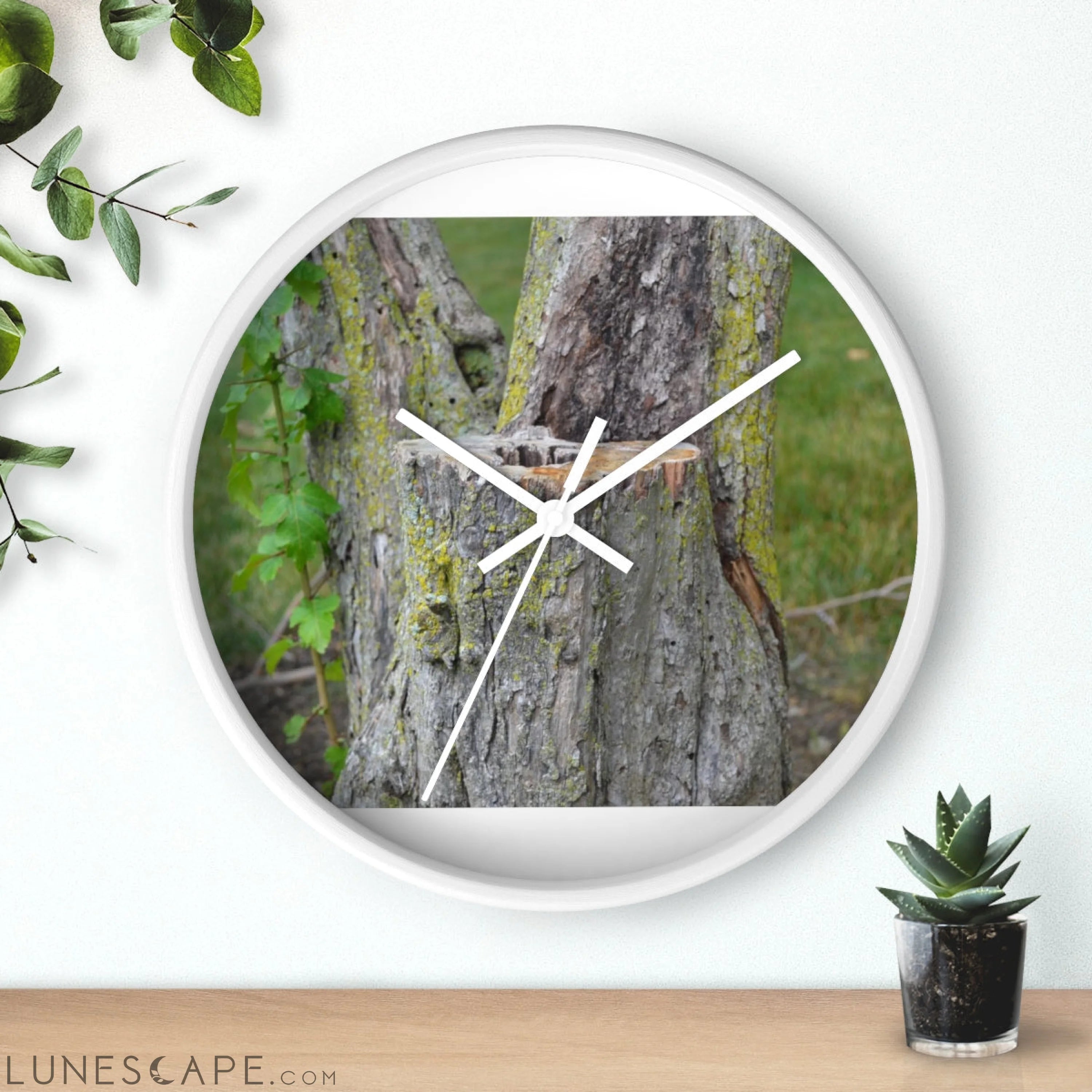 Tree Stump Wall clock LUNESCAPE