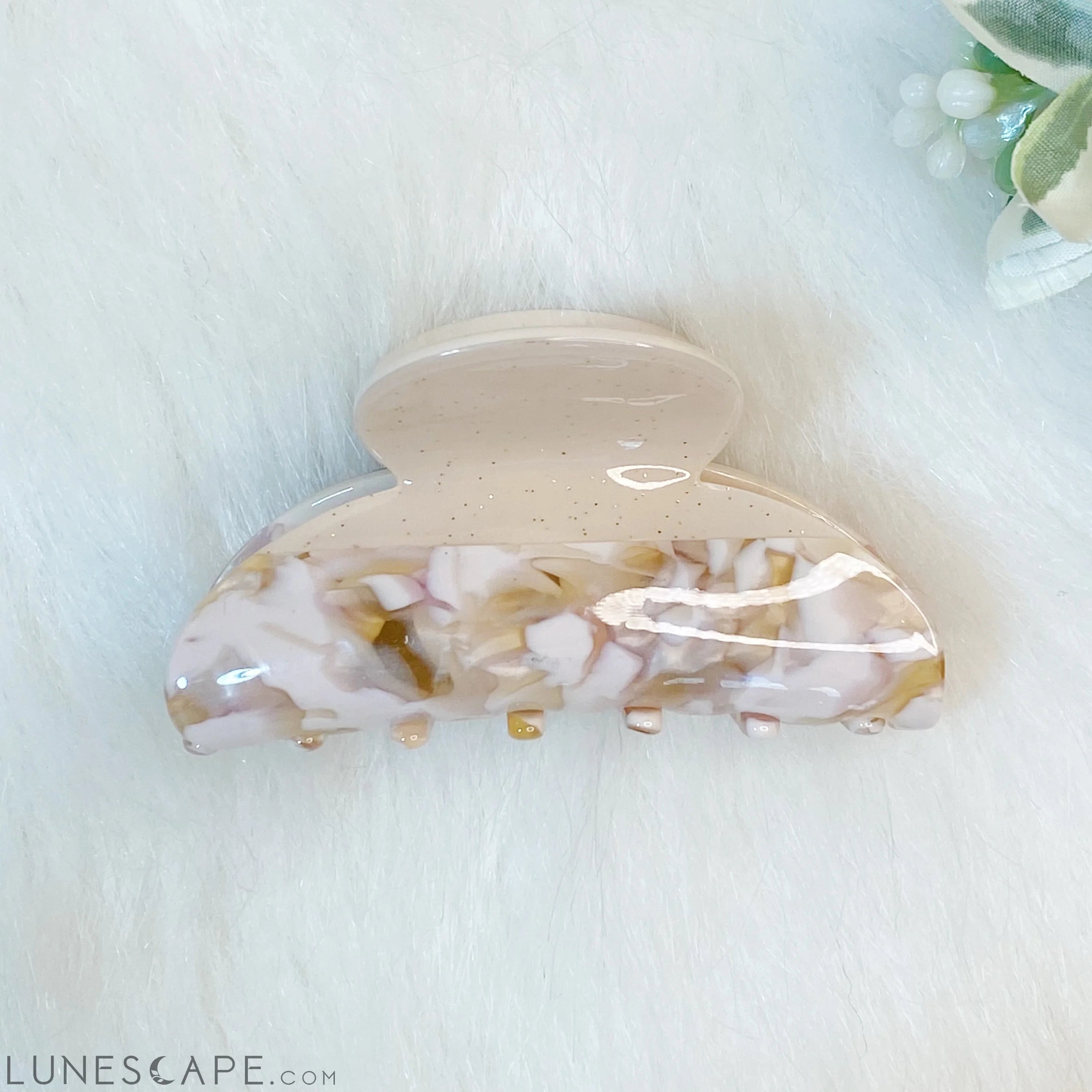 Two Toned Luxe Hair Claw LUNESCAPE