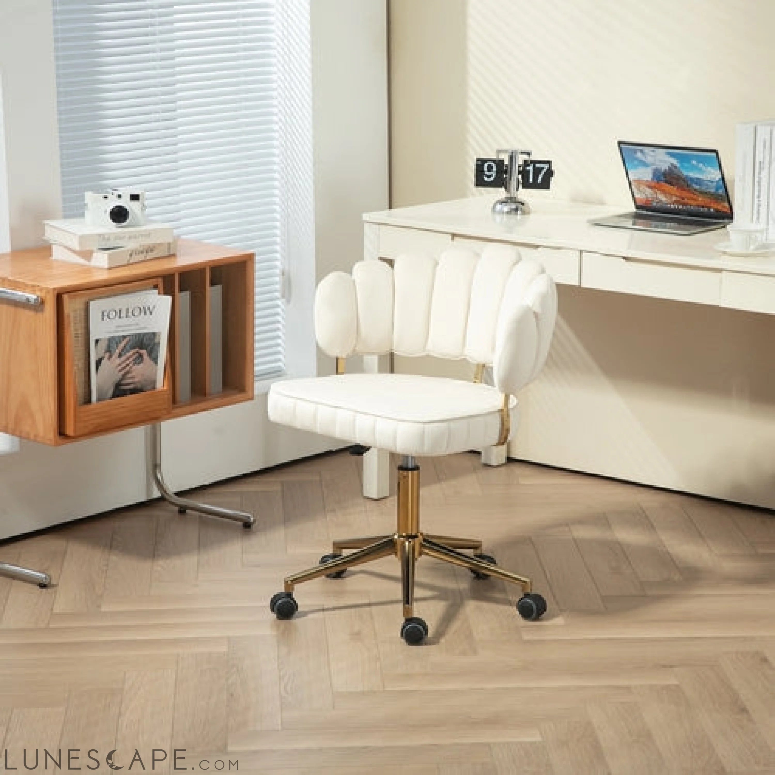 Velvet Home Office Desk Chair, Modern Cute Computer Chair, Wheels LUNESCAPE