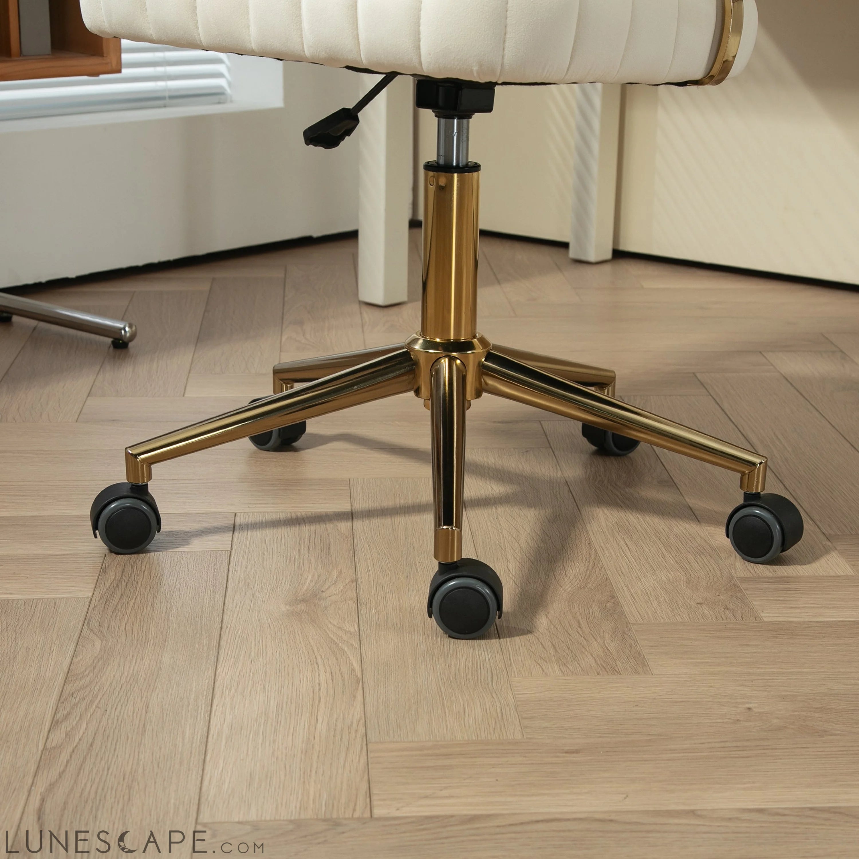 Velvet Home Office Desk Chair, Modern Cute Computer Chair, Wheels LUNESCAPE