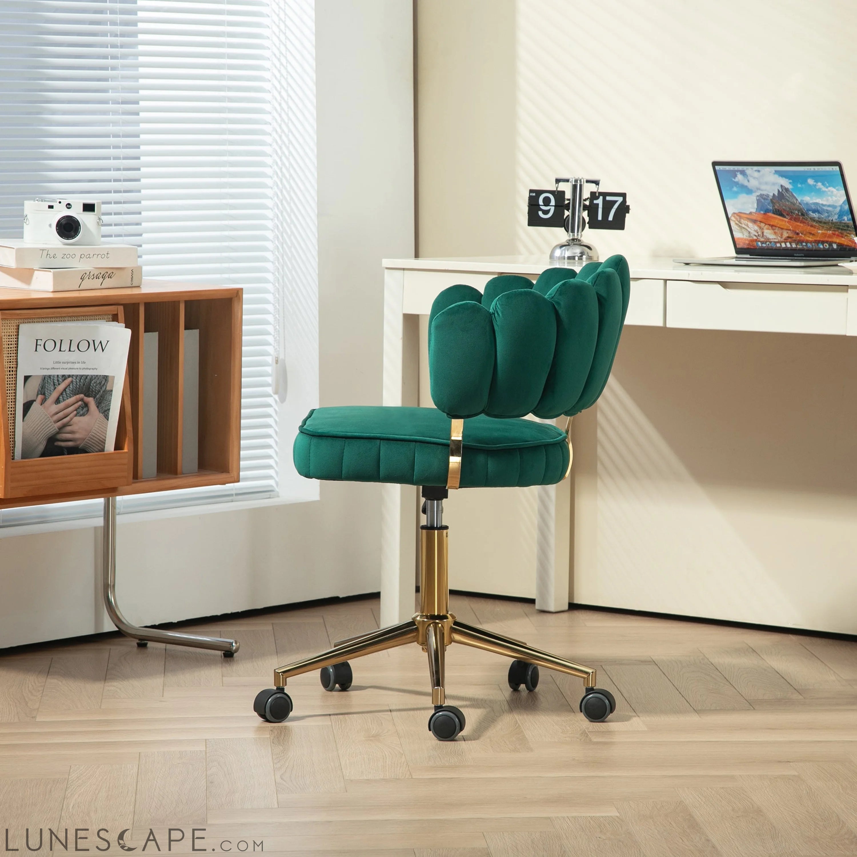 Velvet Home Office Desk Chair, Modern Cute Computer Chair, Wheels LUNESCAPE