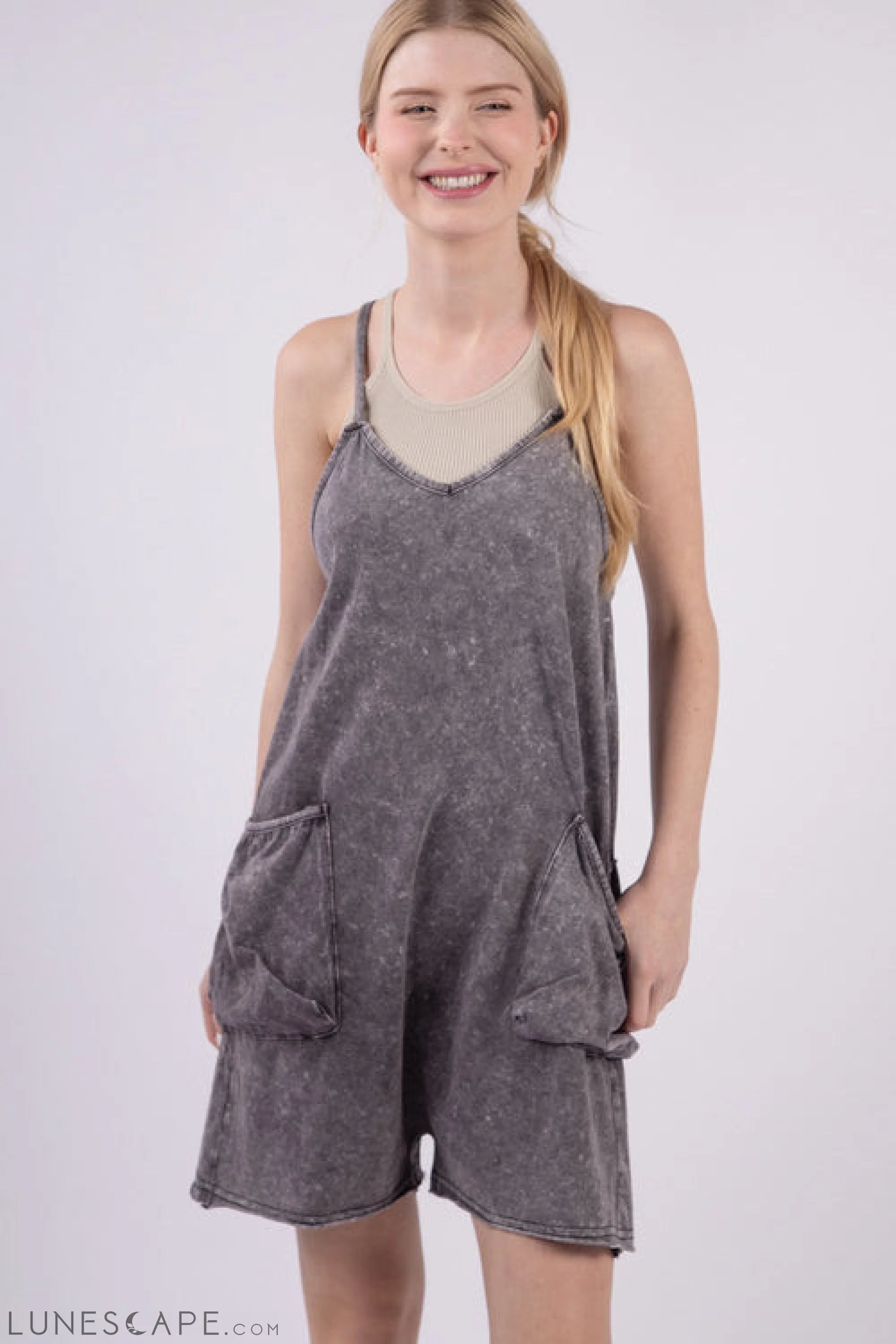 VERY J V-Neck Sleeveless Washed Romper LUNESCAPE