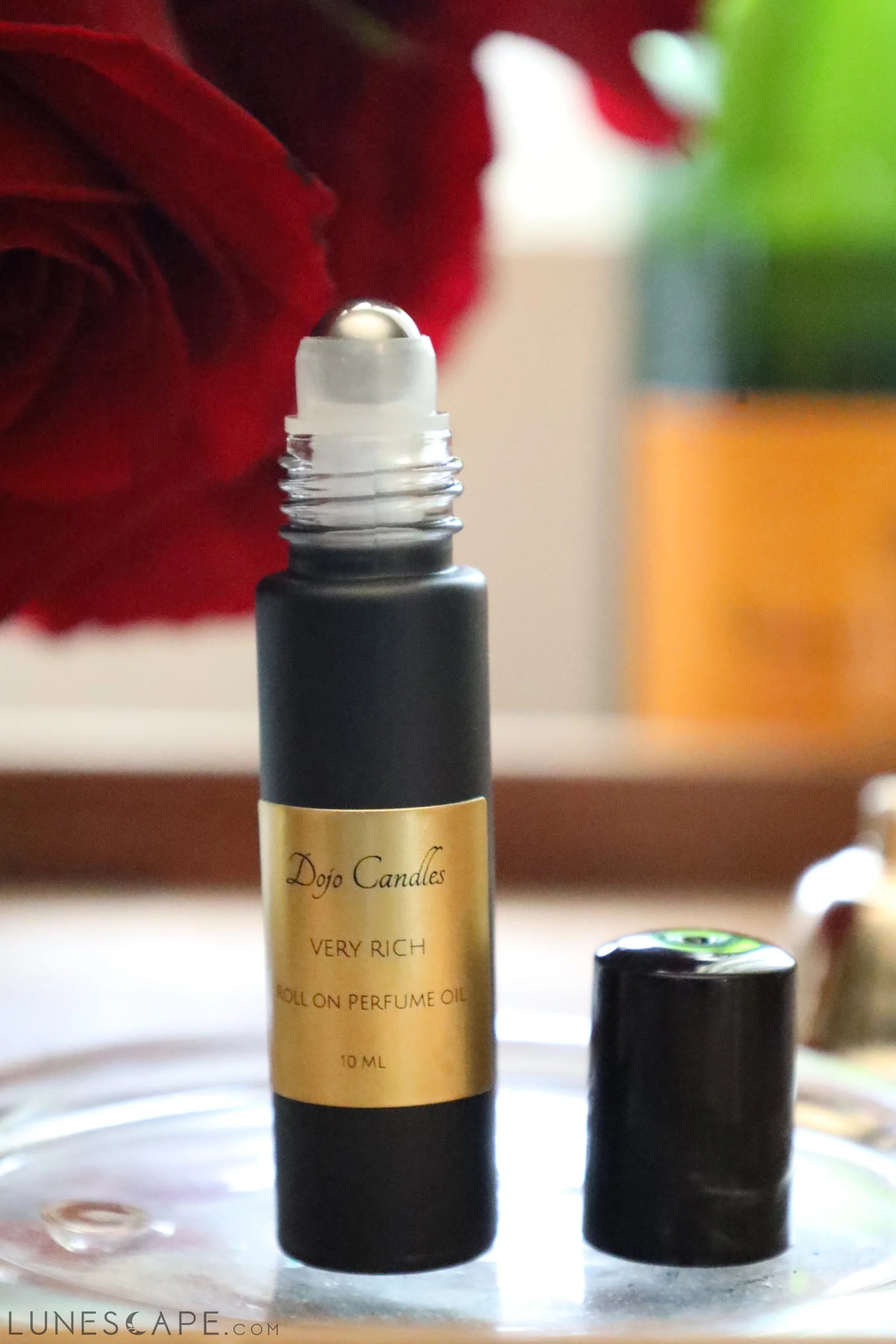 Very Rich Luxury Roll on Oil LUNESCAPE