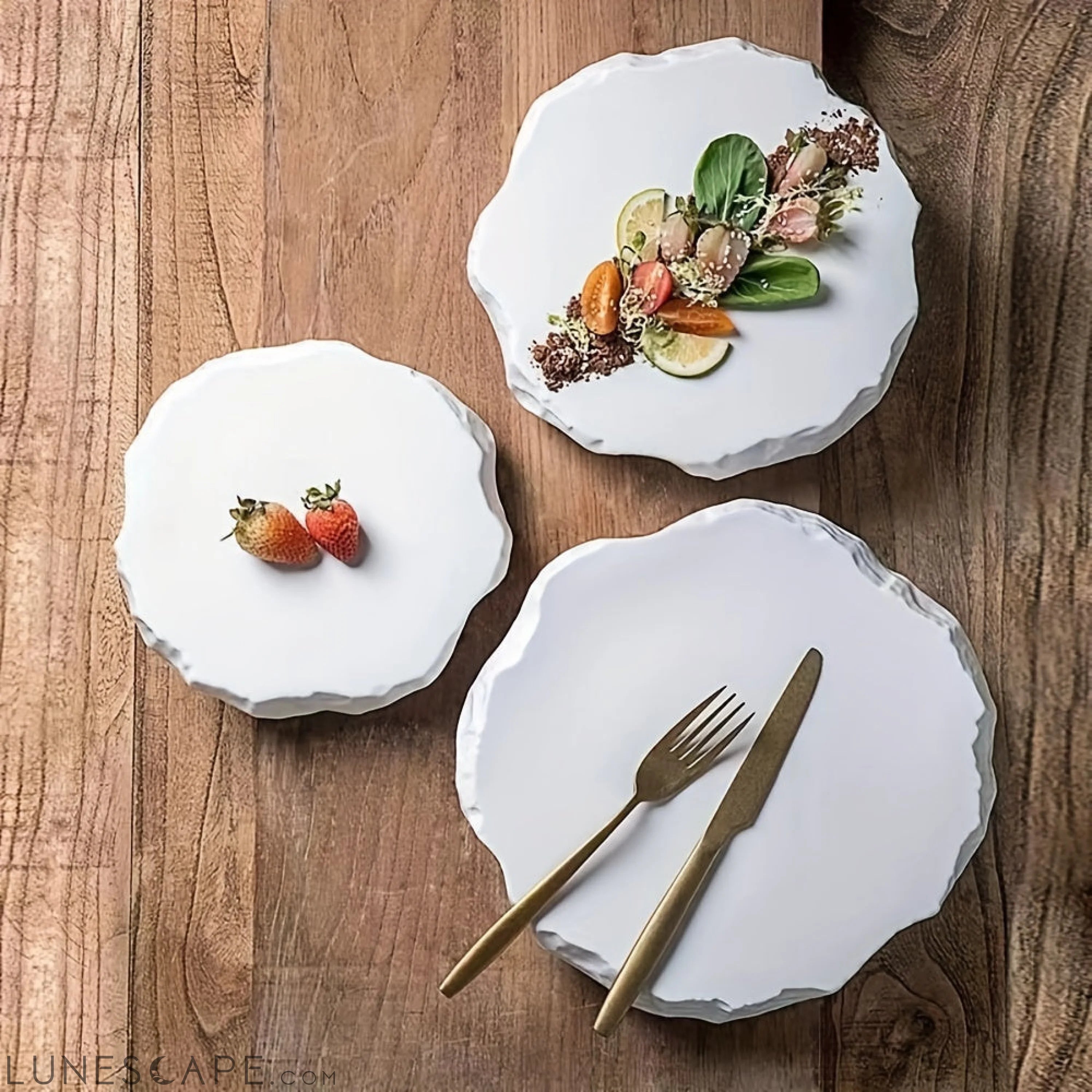 White Ceramic Dinner Plate with Unique Stone Pattern LUNESCAPE