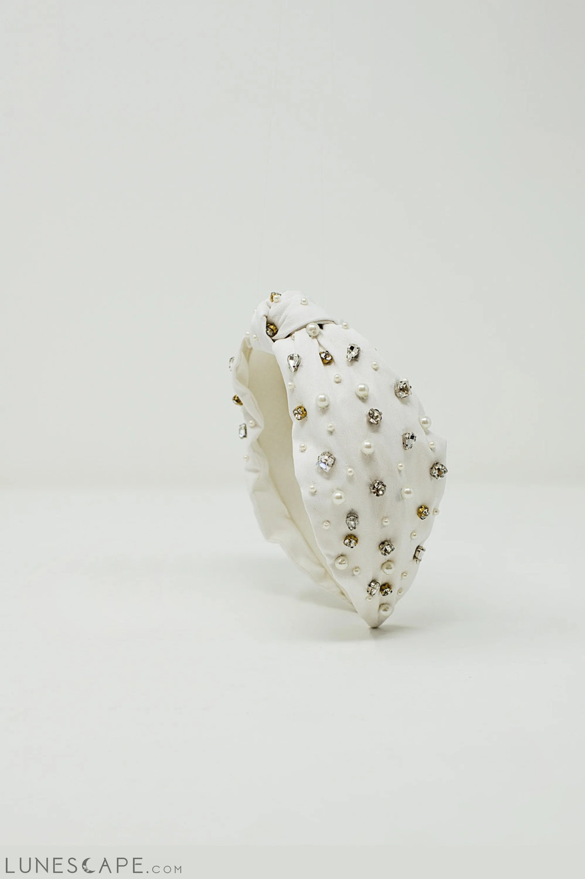 White Headband With Embellished Pearls and Strass LUNESCAPE