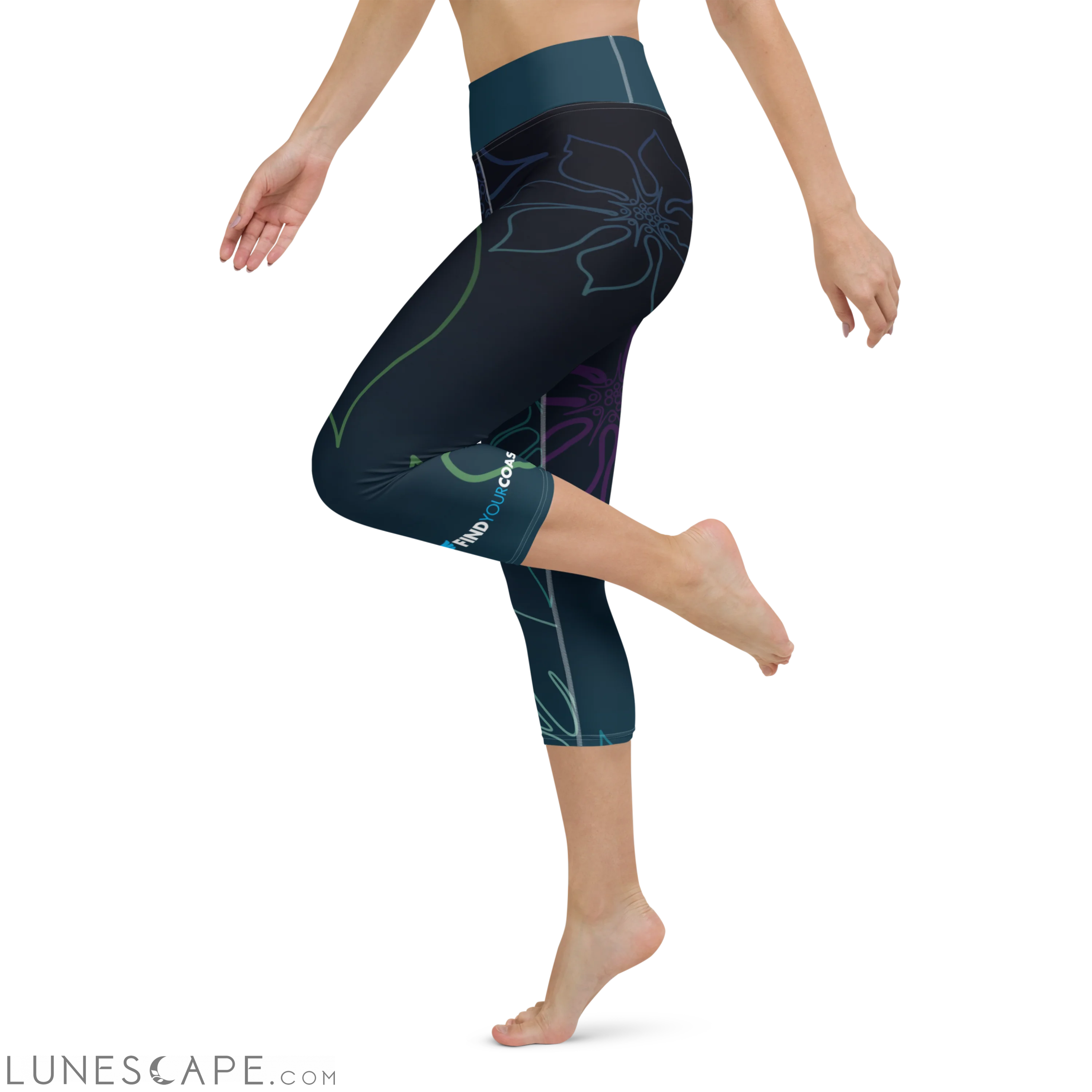 Women's CoastFlex Sport Aloha Capri Leggings LUNESCAPE