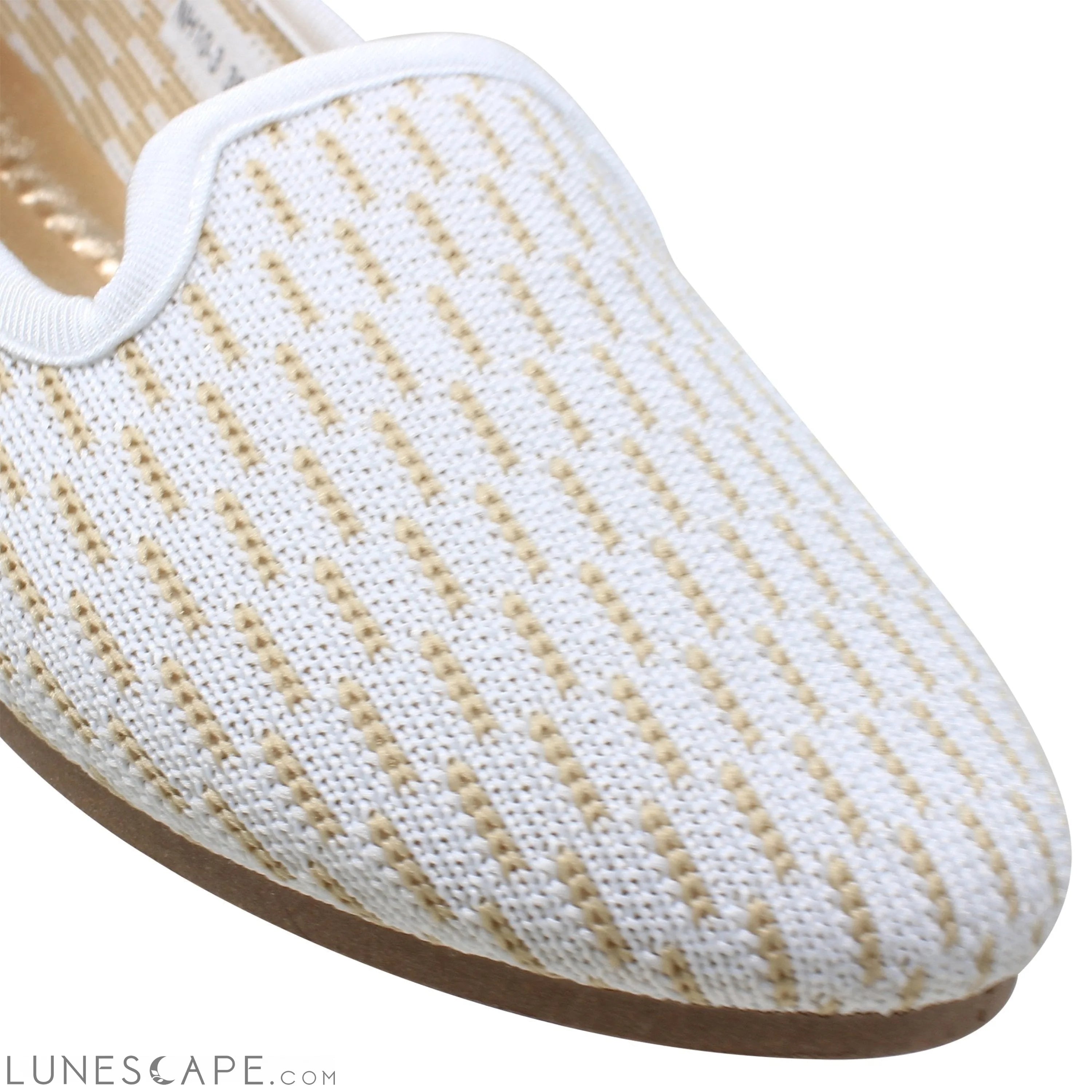 Women's Loafer Flats Sweater Soft Rubber Sole Shoes White Suede LUNESCAPE