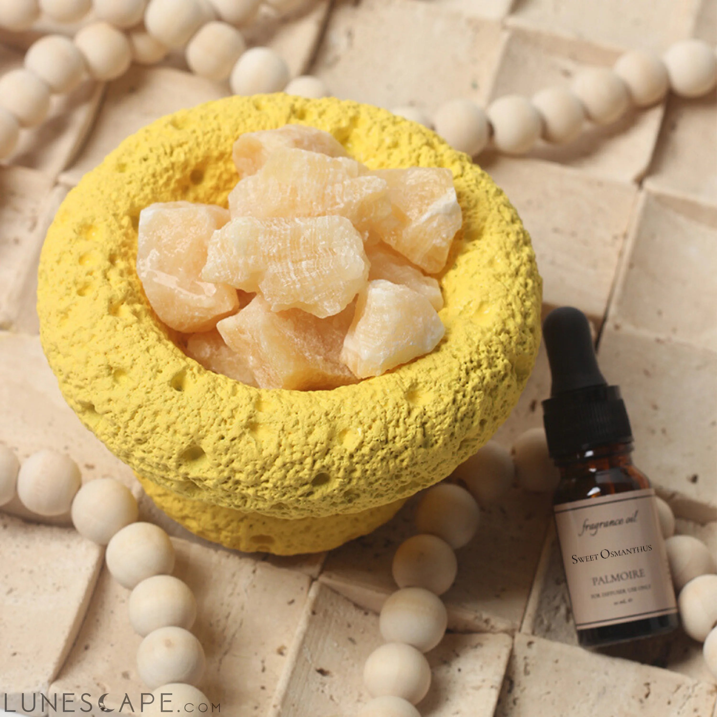 Yellow Moon Diffuser - Sweet Osmanthus LUNESCAPE
