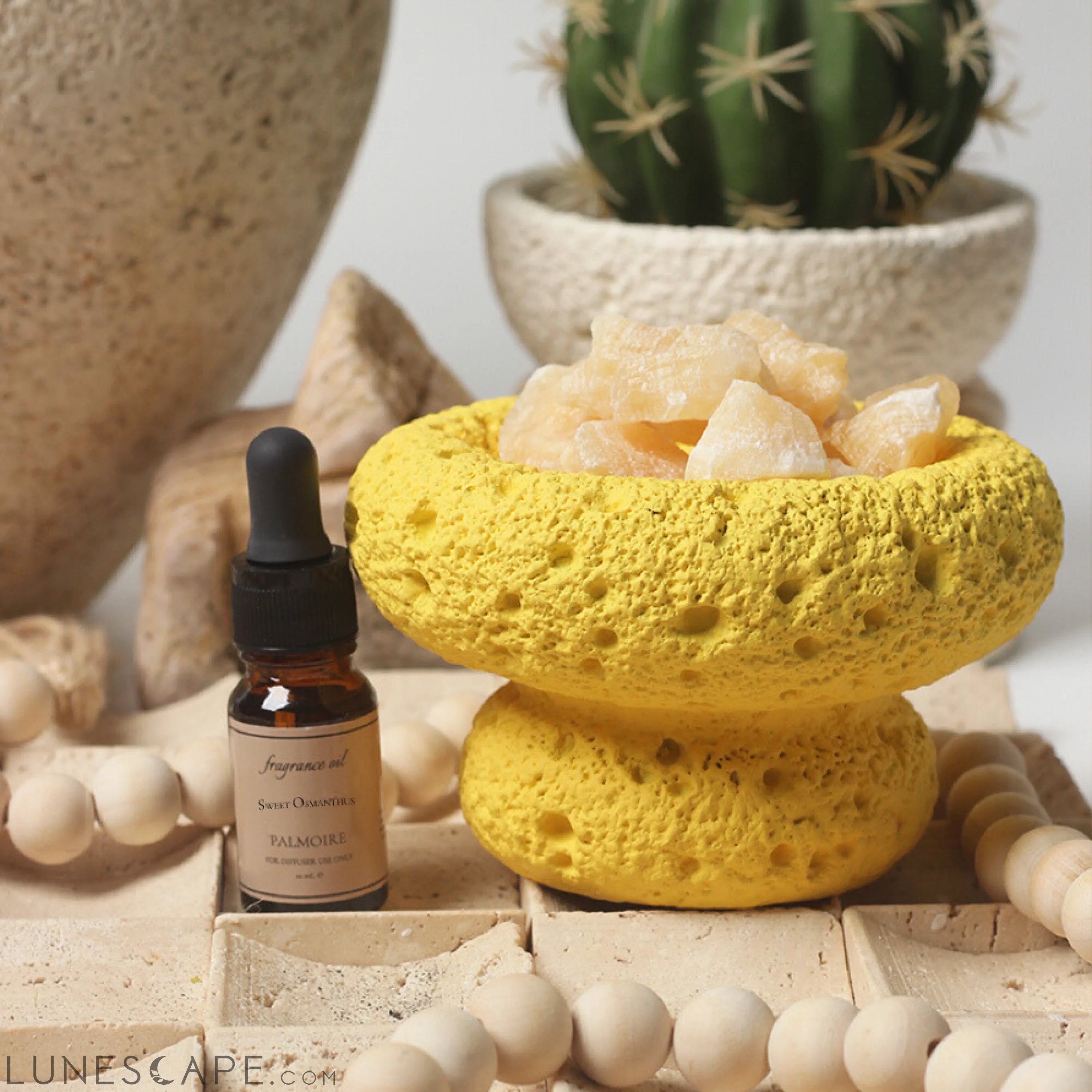 Yellow Moon Diffuser - Sweet Osmanthus LUNESCAPE