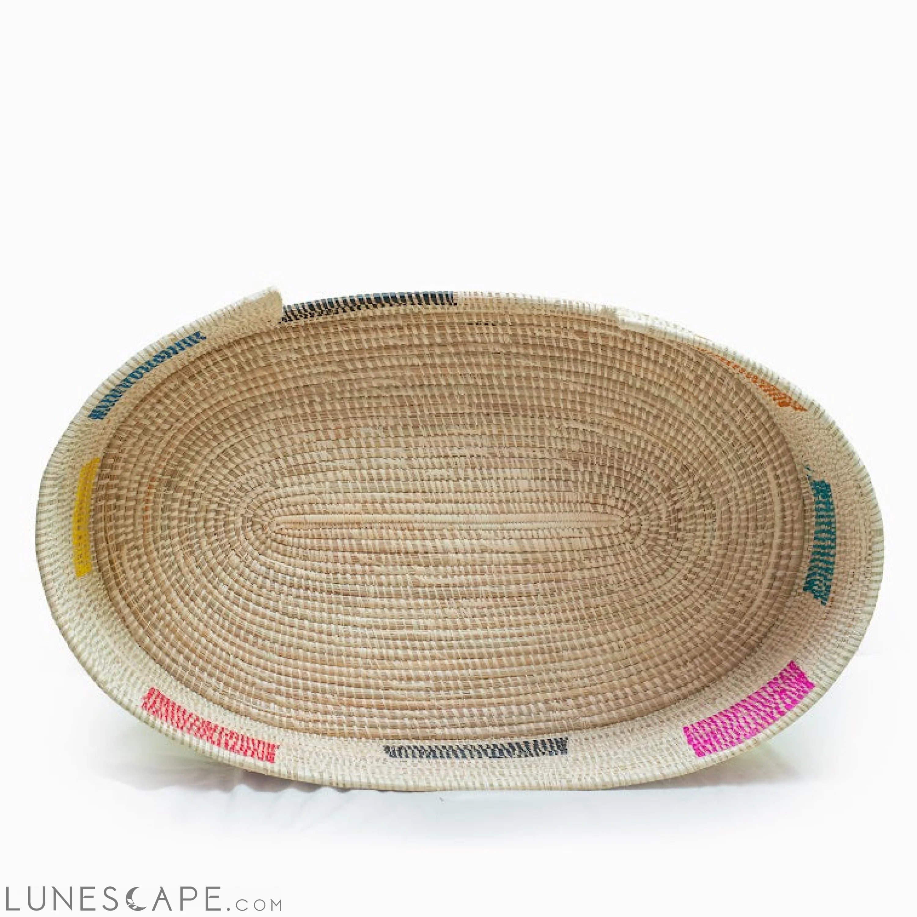 Zanzibar Handwoven Eco-Friendly Pet Bed LUNESCAPE