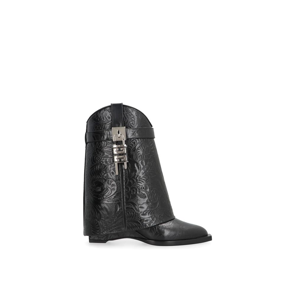 Givenchy Black Calfskin Ankle Boots LUNESCAPE