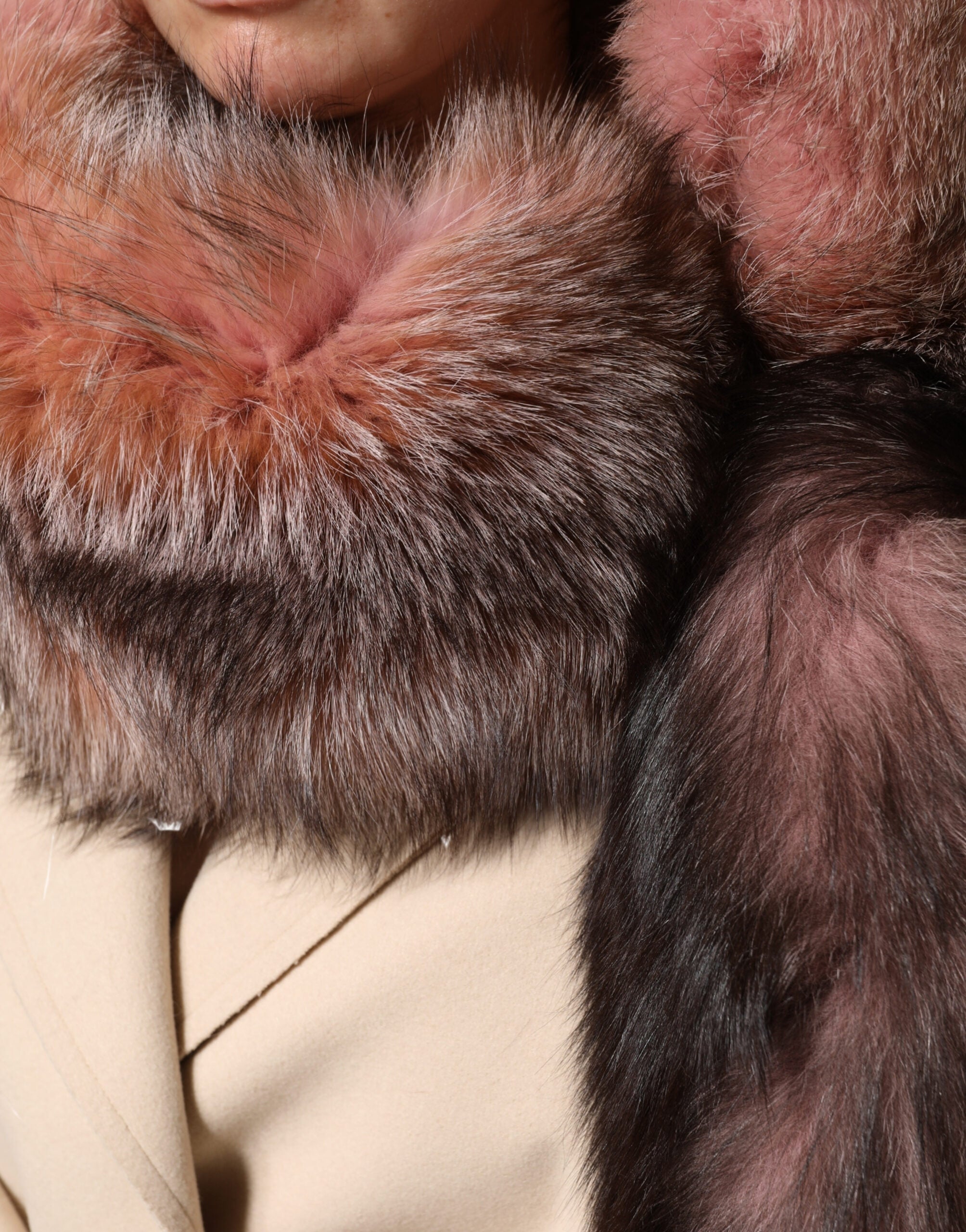 Dolce & Gabbana Pink Frost Fox Fur Neck Warmer Winter 120cm x 27cm Scarf