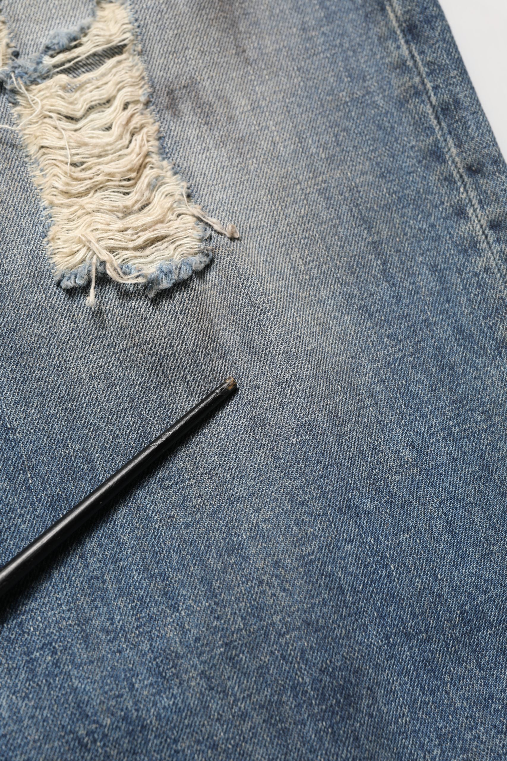 Dolce & Gabbana Blue Cotton Distressed Straight Denim Jeans
