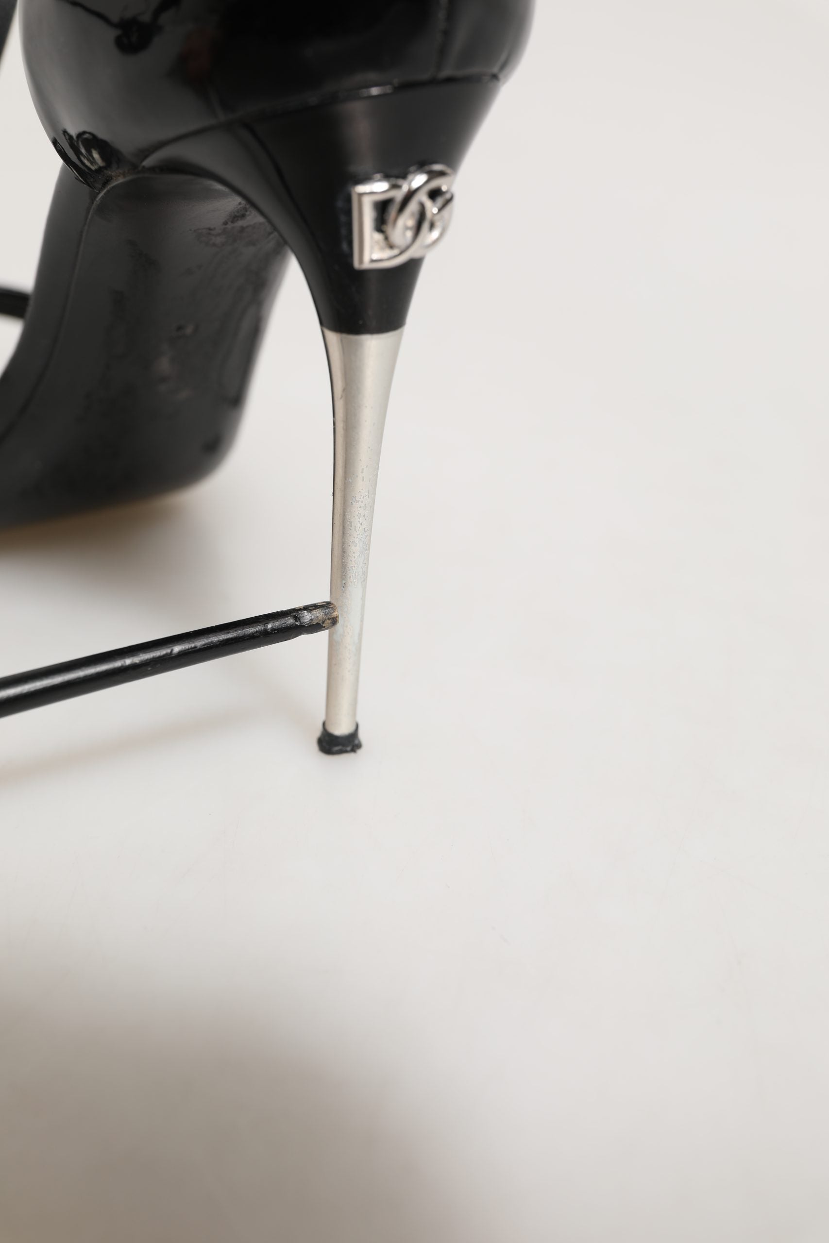 Dolce & Gabbana Black Leather T-strap Heels Sandals Shoes