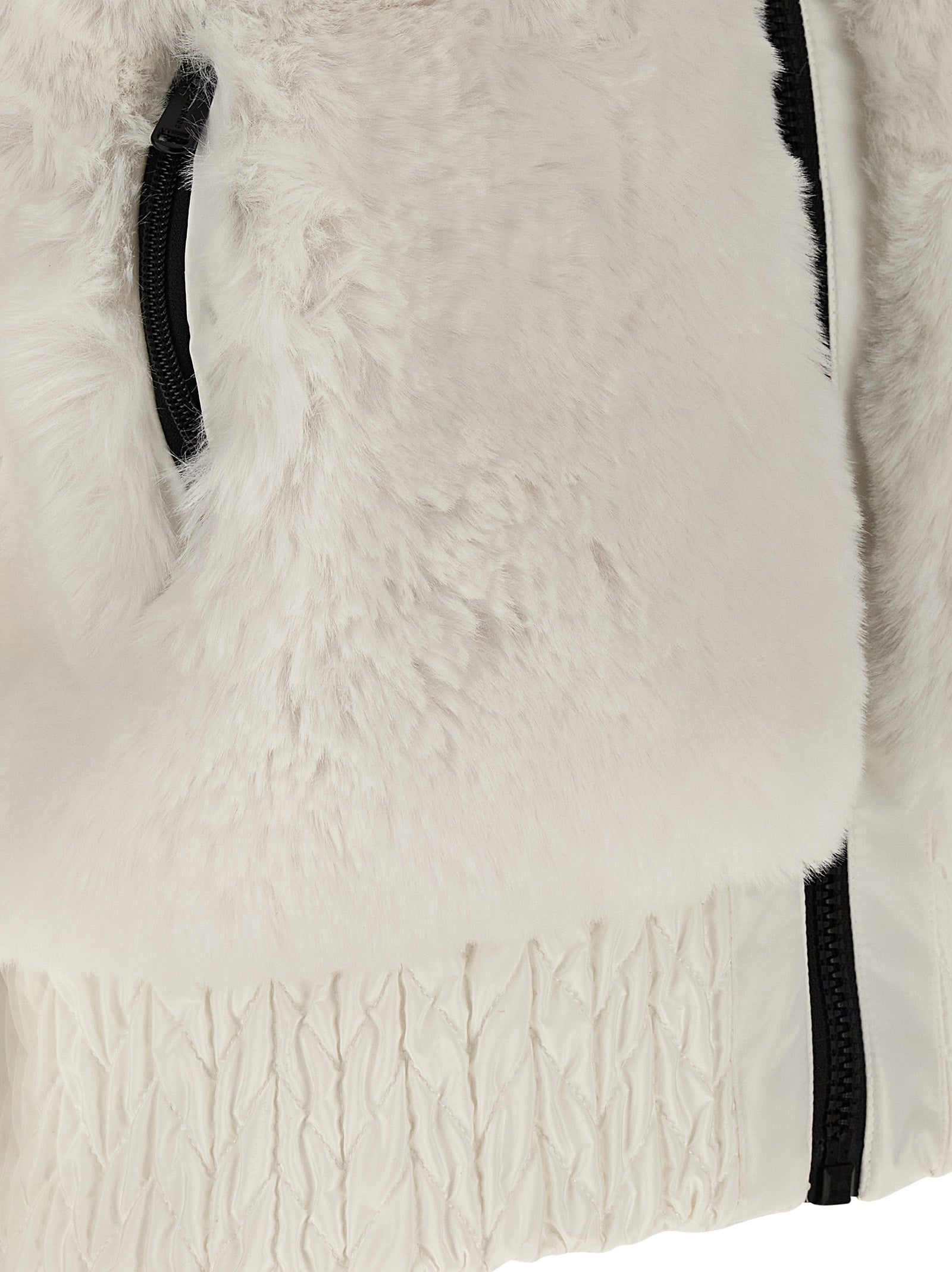 GOLDBERGH White Polyester Sleeveless Jacket