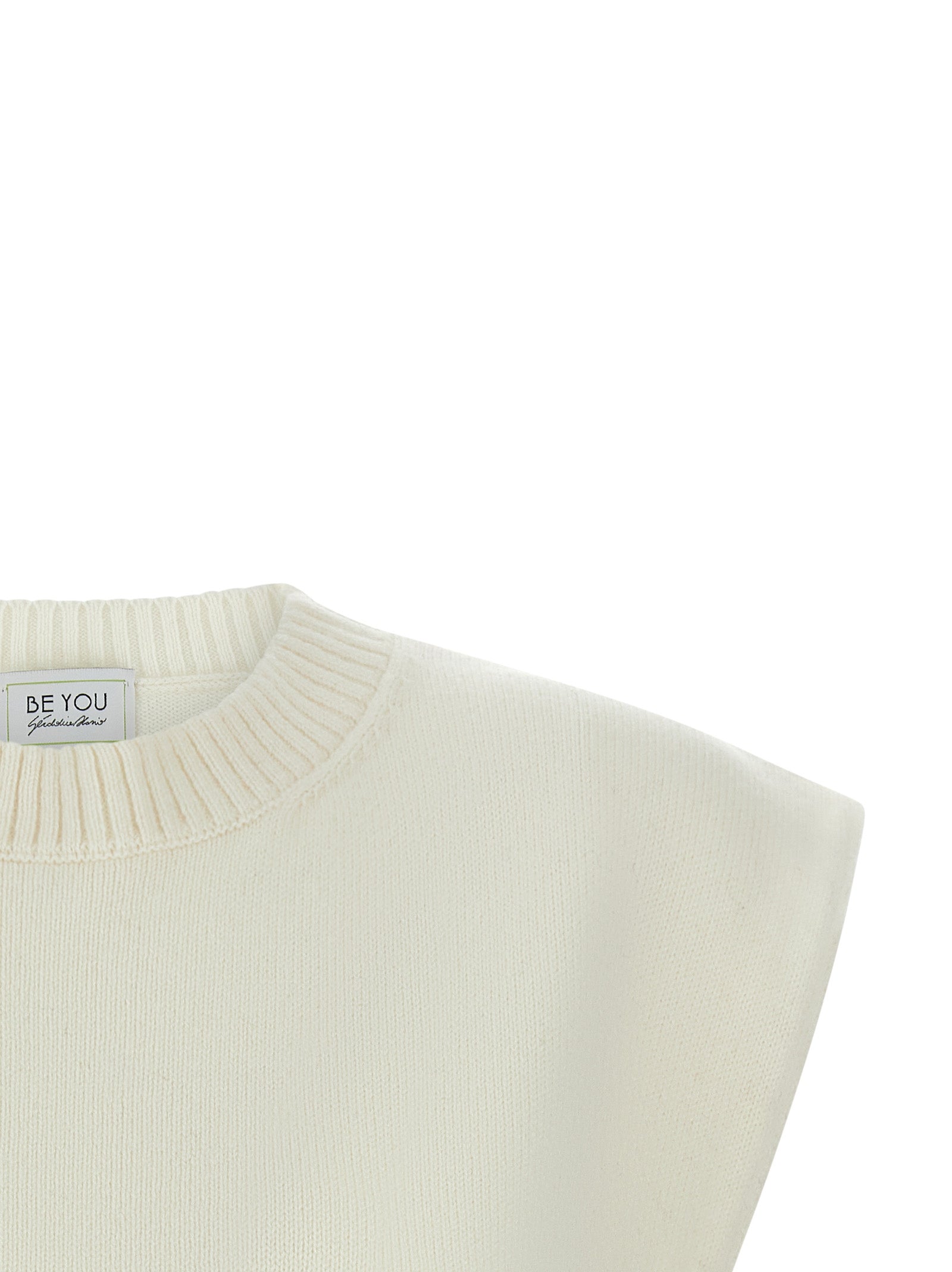 BE YOU White Cashmere Sleeveless Jacket