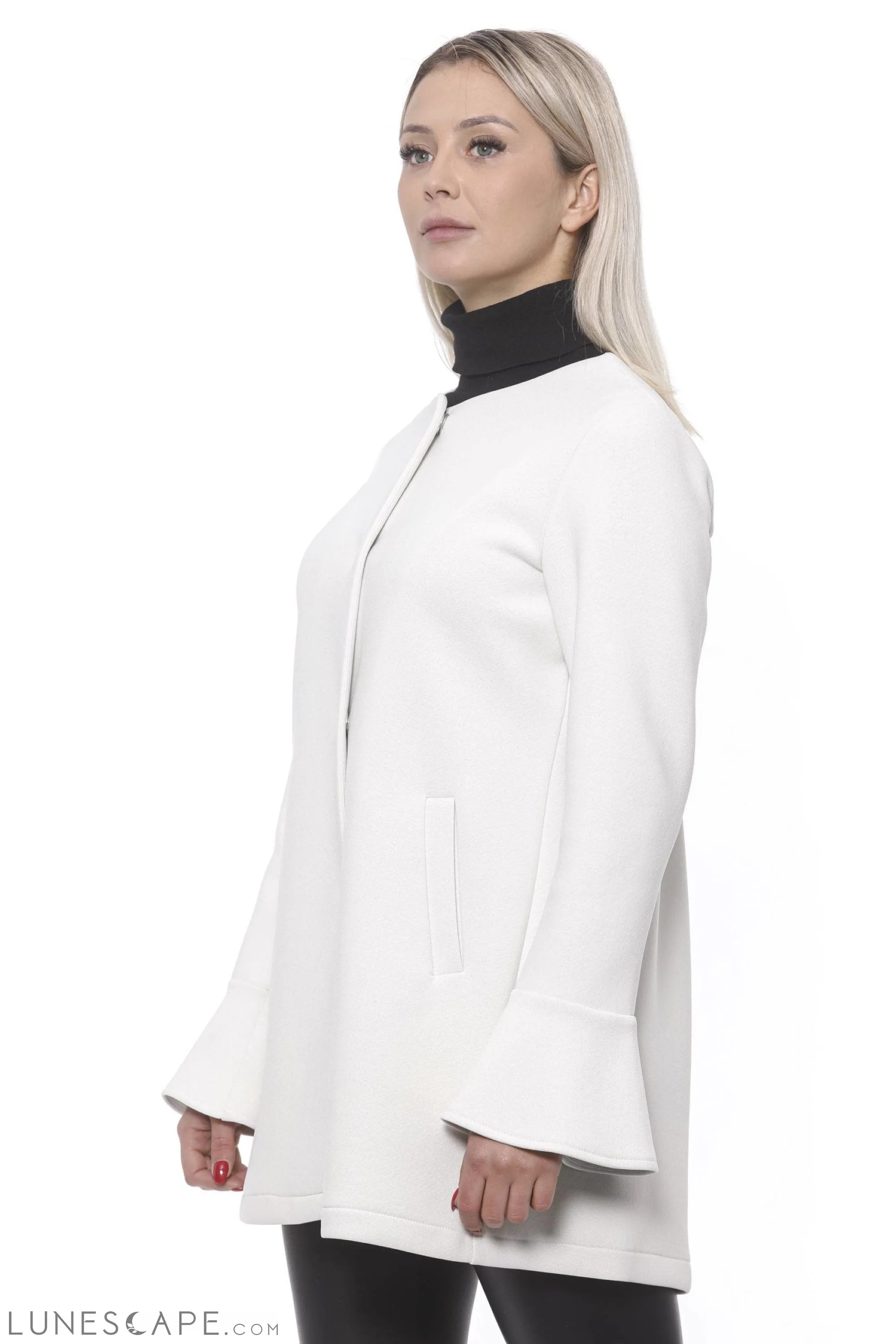 19V69 Italia Elegant White Neoprene Woman Coat LUNESCAPE