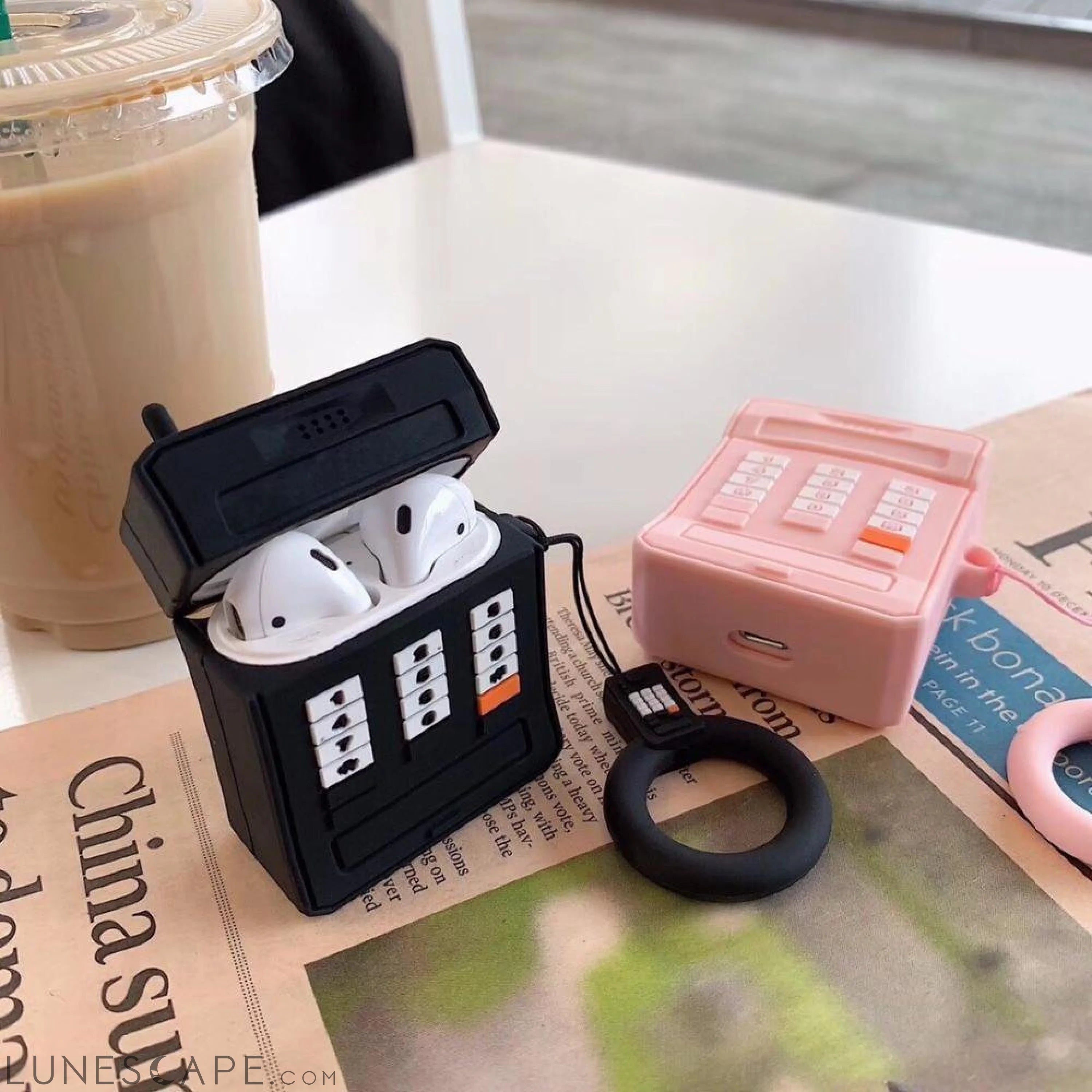3D Retro AirPods Case LUNESCAPE
