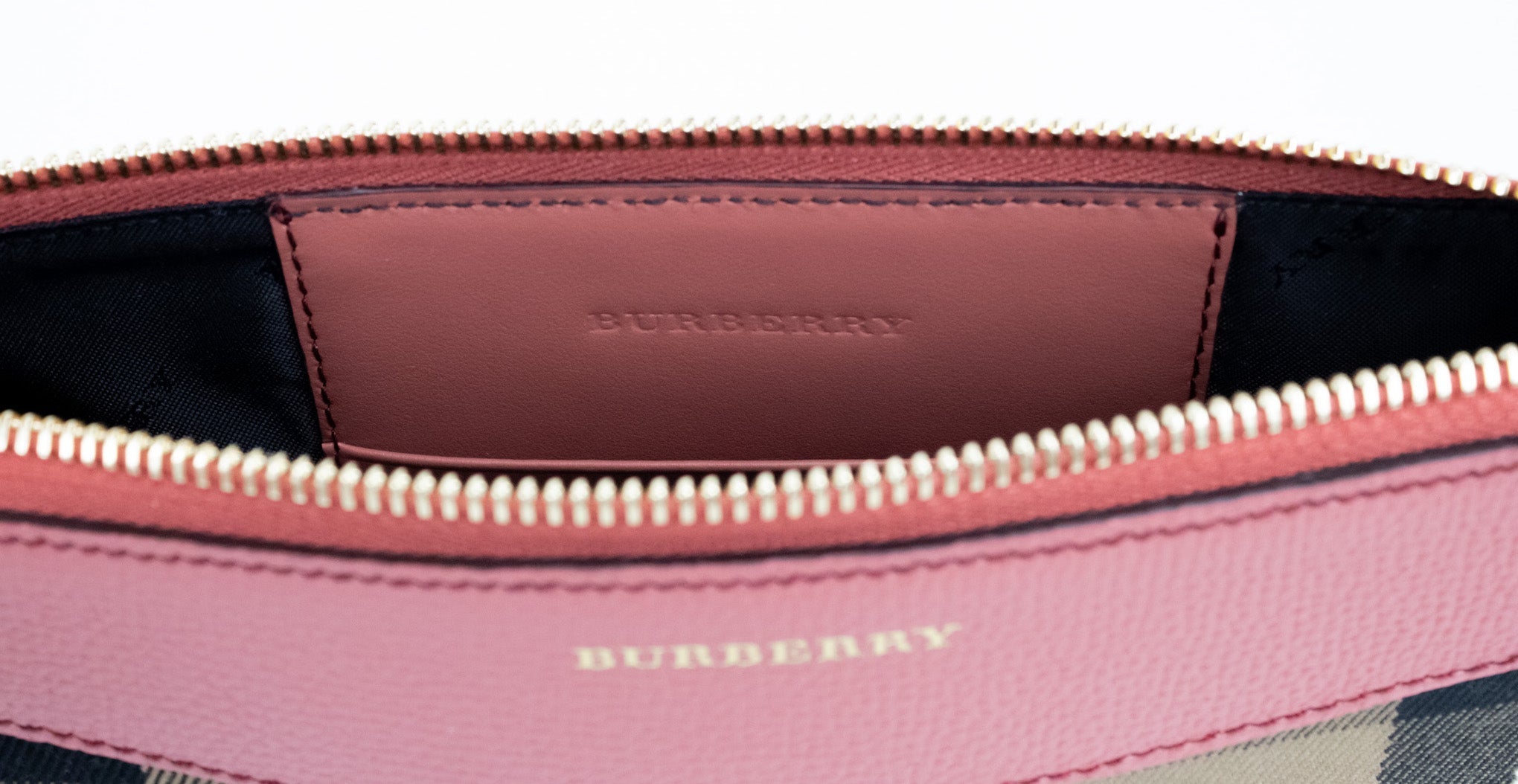 Burberry Peyton House Check Derby Cinnamon Red Grain Leather Pouch Crossbody Bag LUNESCAPE