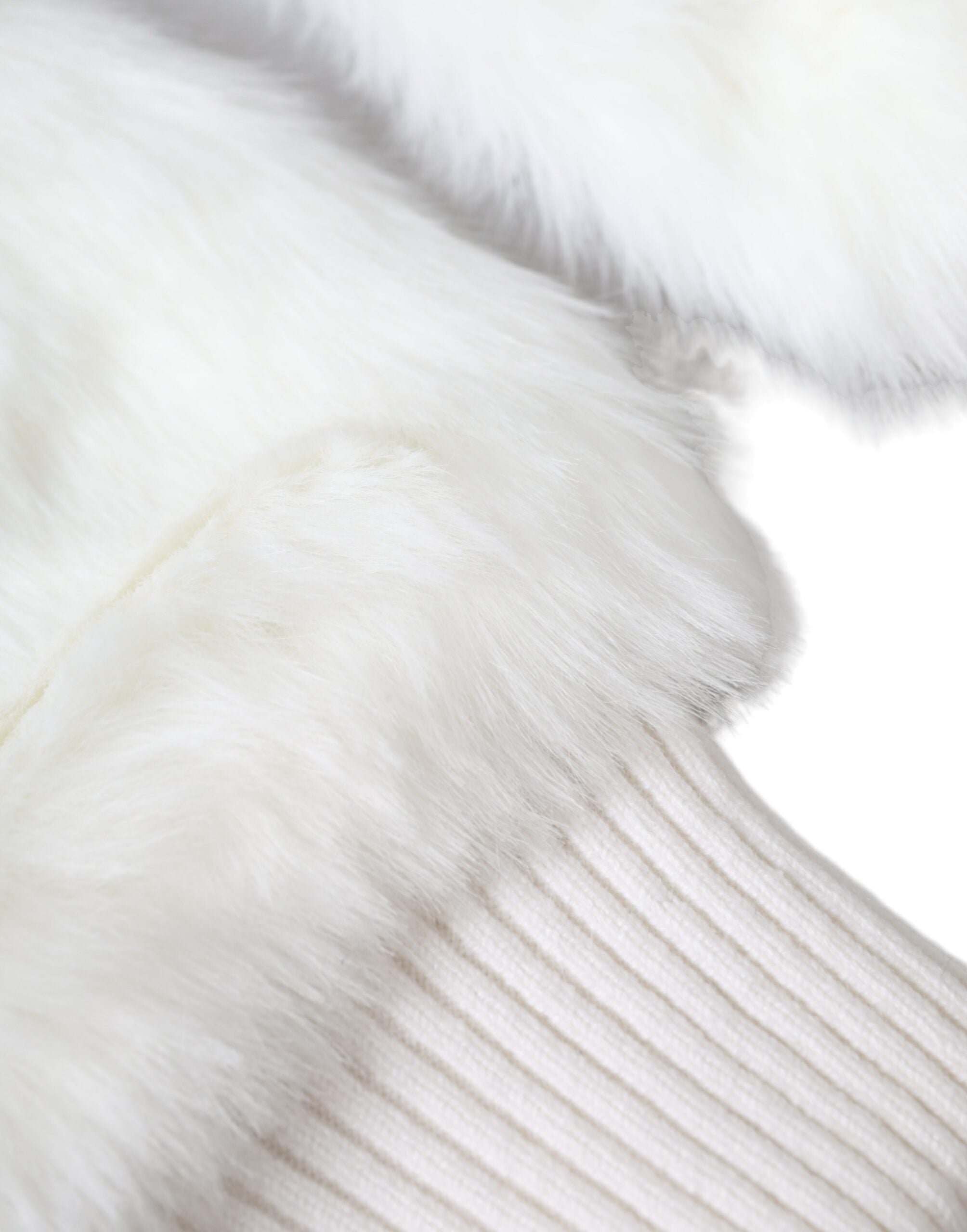 Dolce & Gabbana White Knitted Fur Wrist Mitten Gloves LUNESCAPE