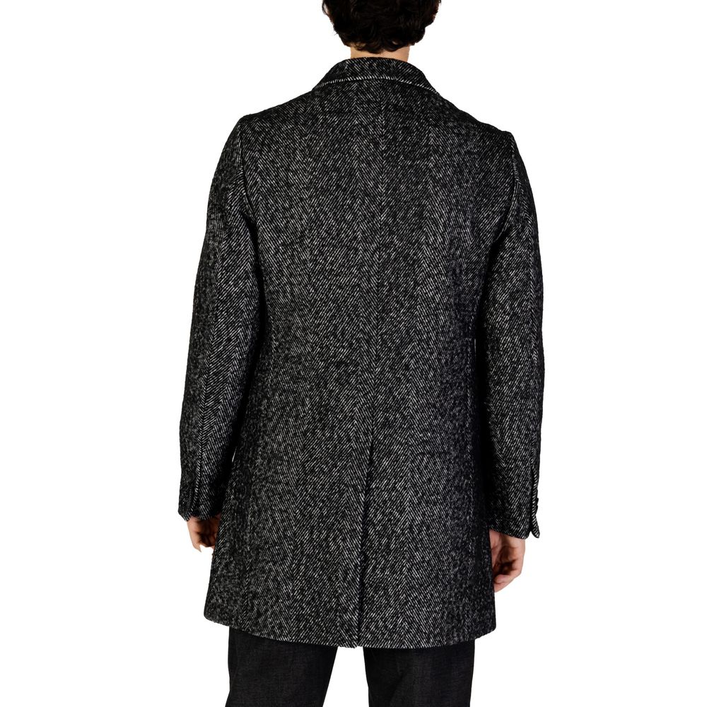 Hamaki-Ho Black Pea Coat