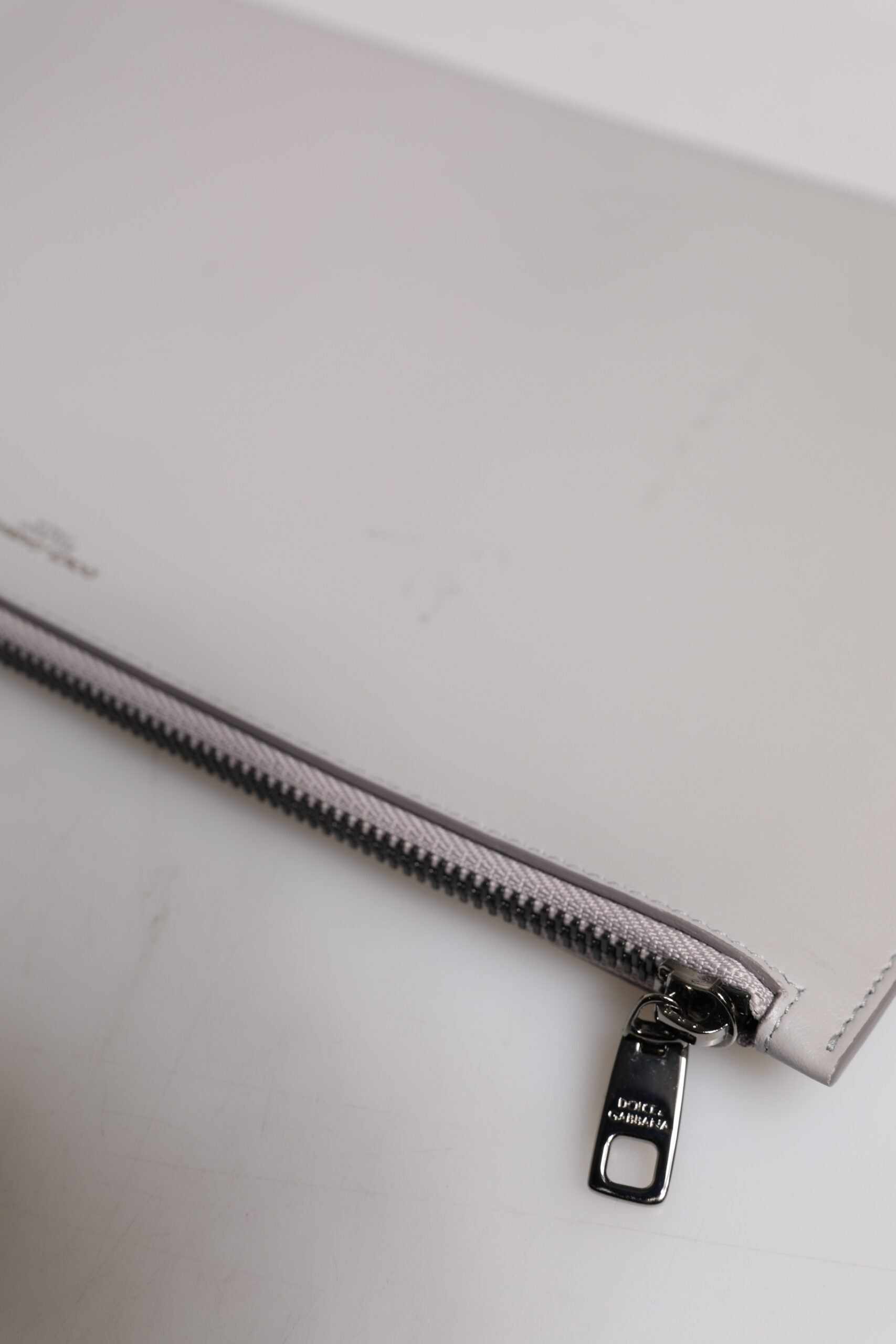 Dolce & Gabbana Gray Solid Leather DG Logo Men Clutch Zip Pouch Bag LUNESCAPE
