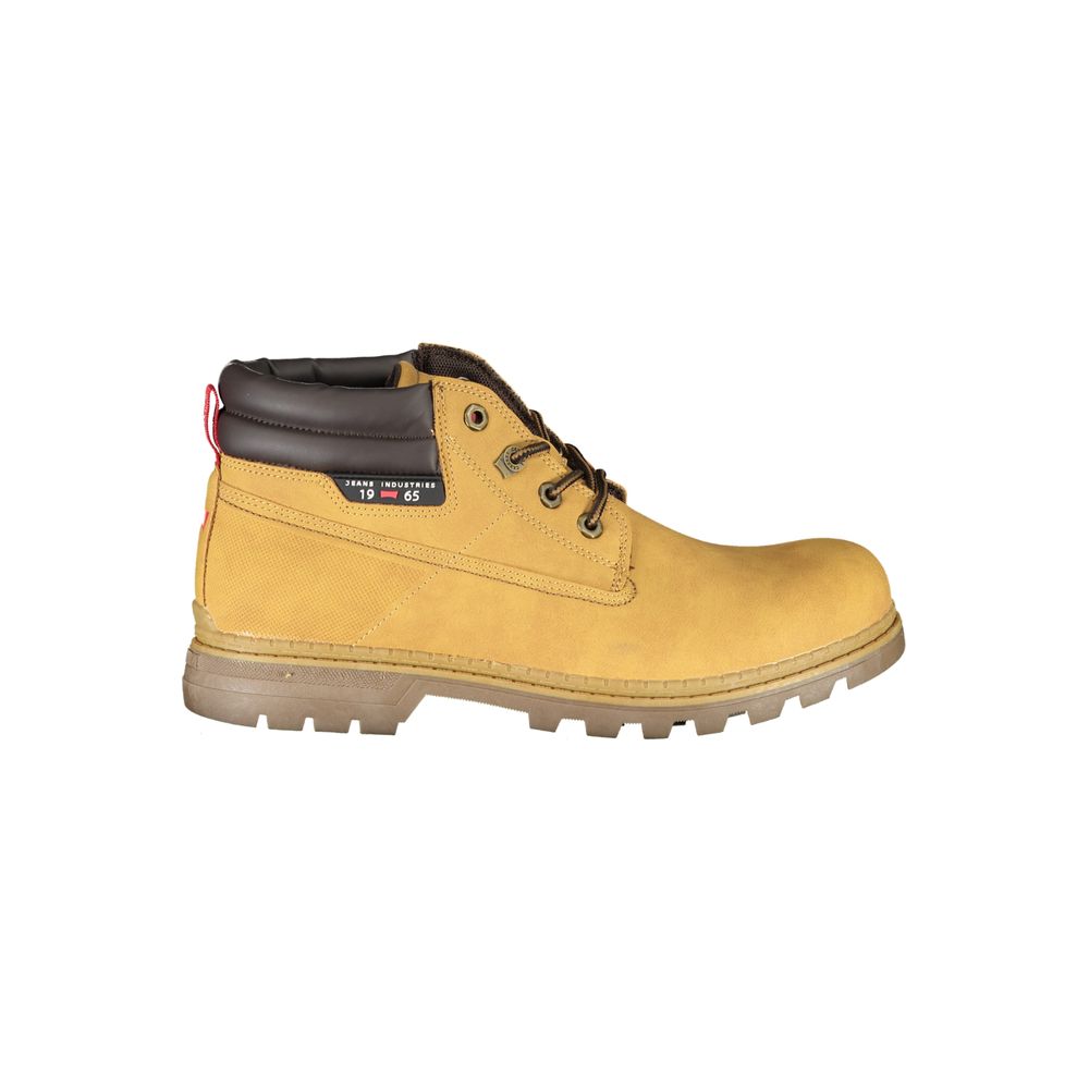 Carrera Yellow Boot LUNESCAPE