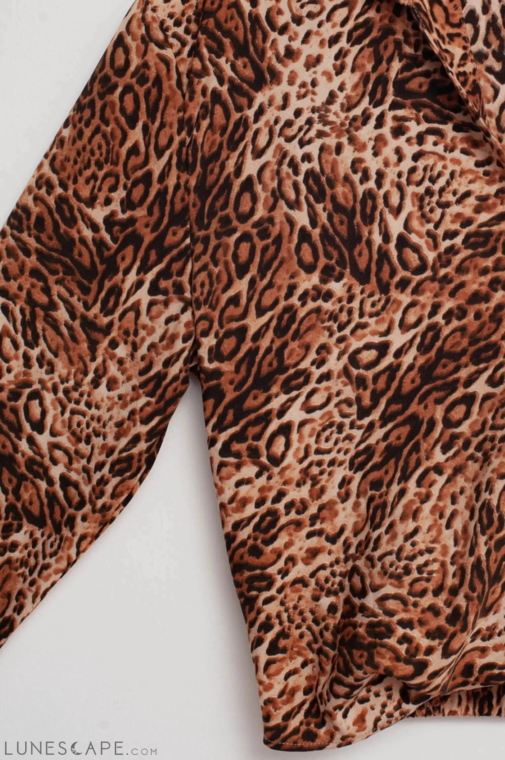 Cropped Shirt in Leopard LUNESCAPE