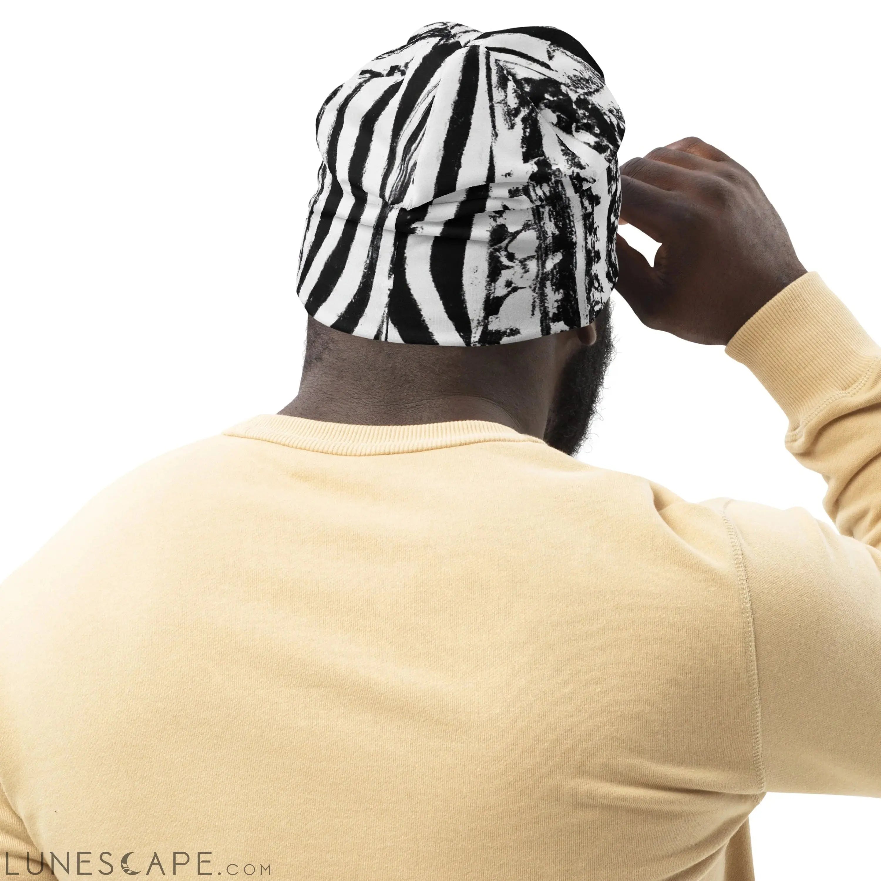 Double-layered Beanie Hat Black White Native Print LUNESCAPE
