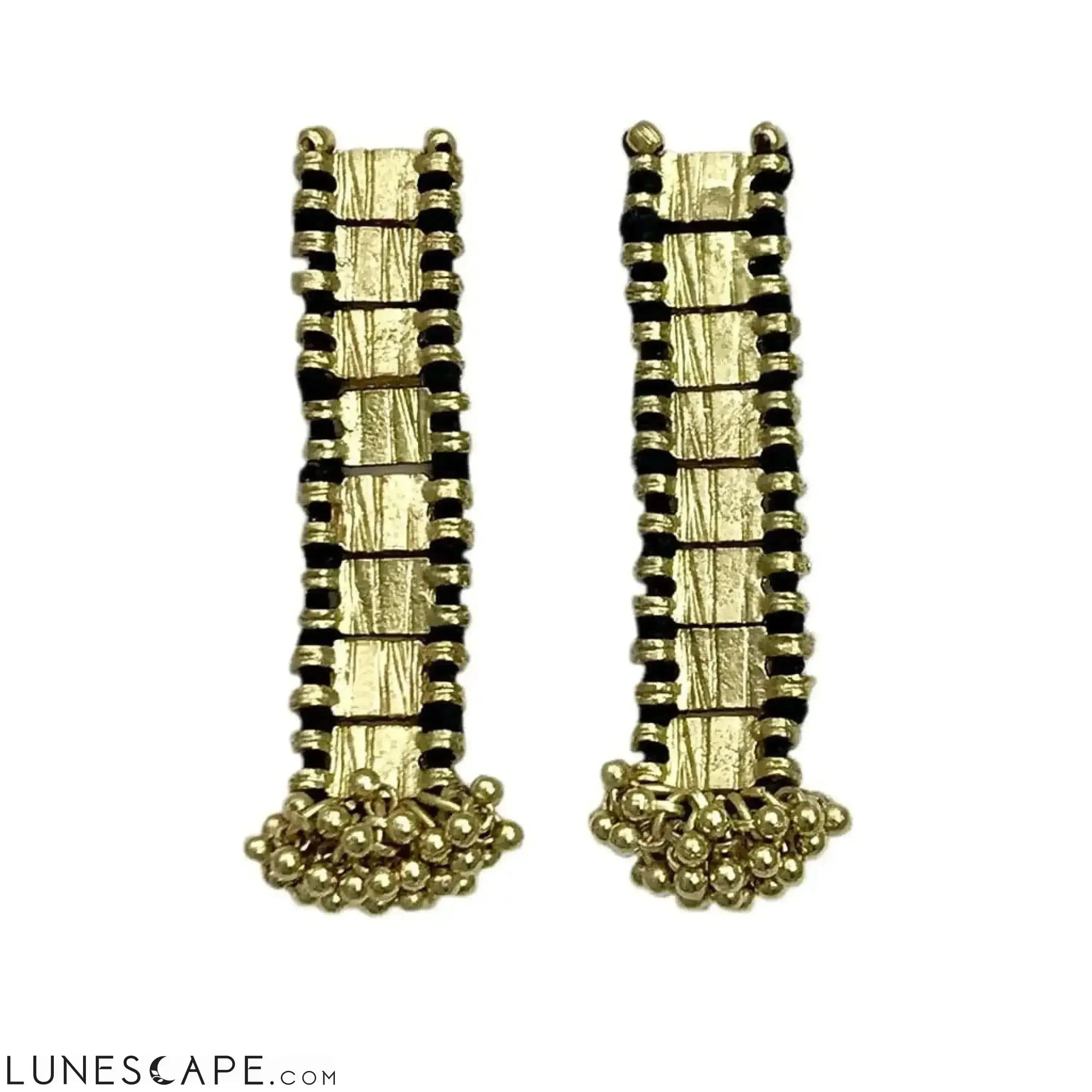 Eta Drop Earrings LUNESCAPE