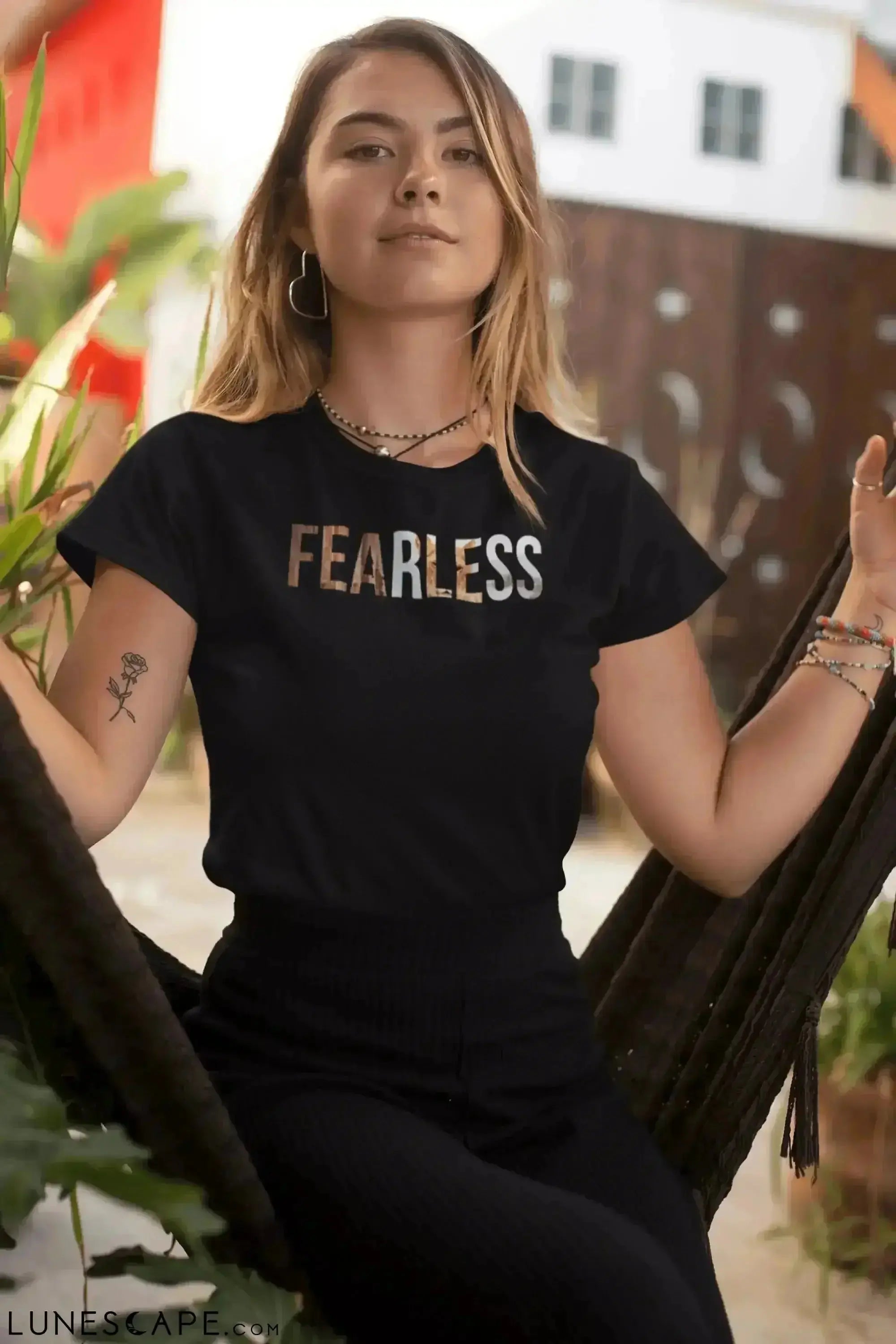 Fearless Women T-shirt LUNESCAPE