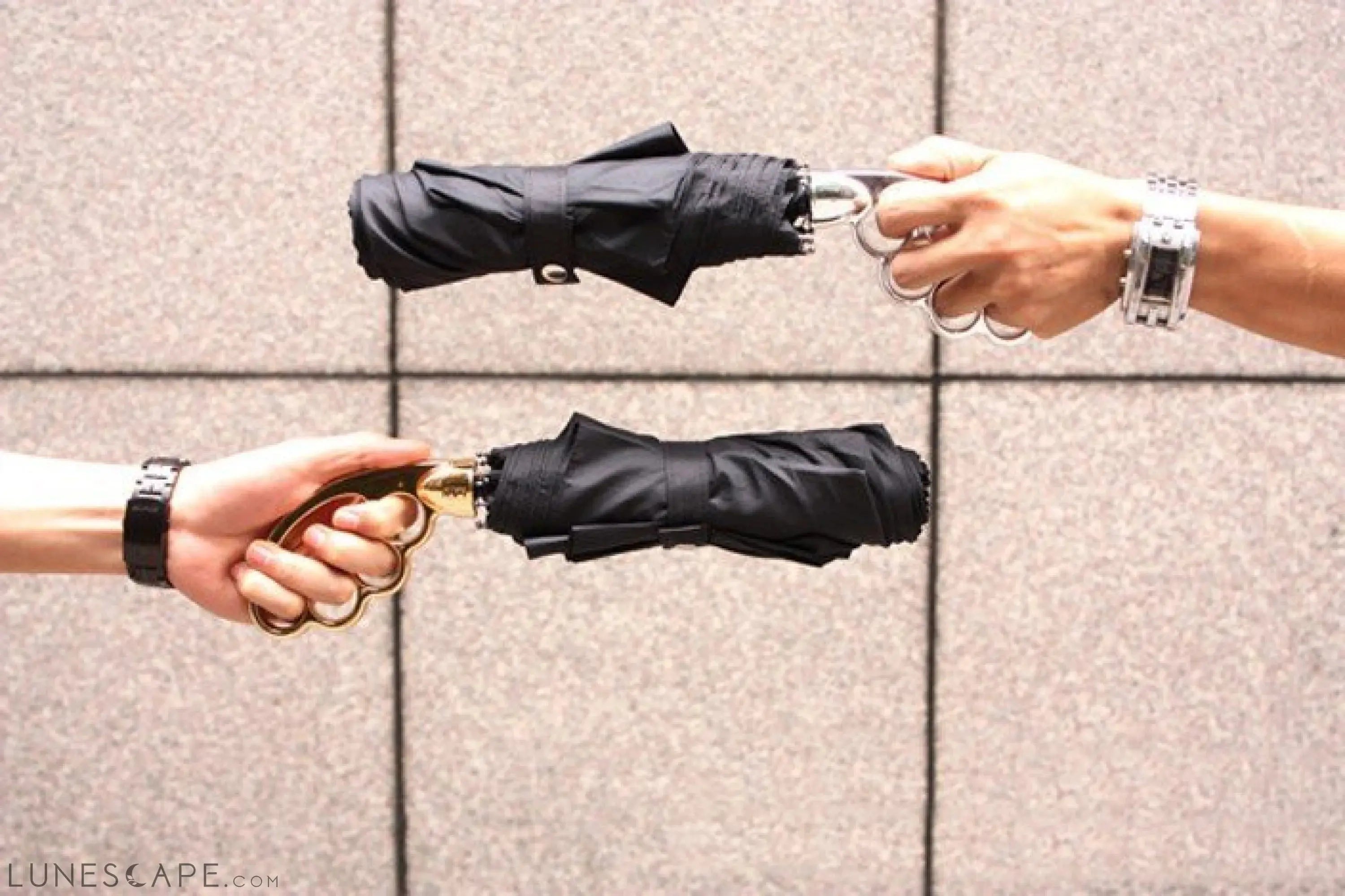 Fist 3 Folding Umbrella LUNESCAPE