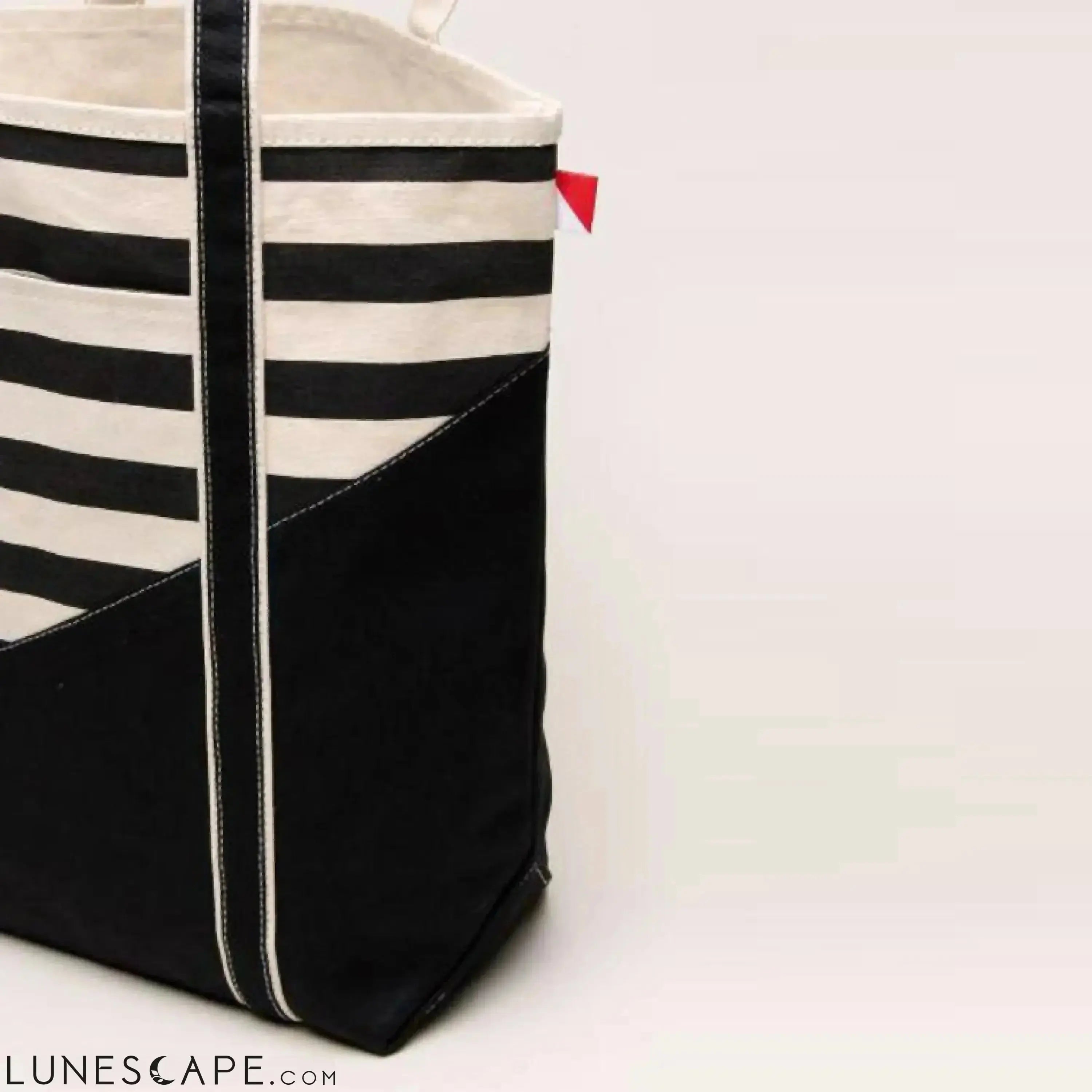 Large Contemporary Boat Bag LUNESCAPE