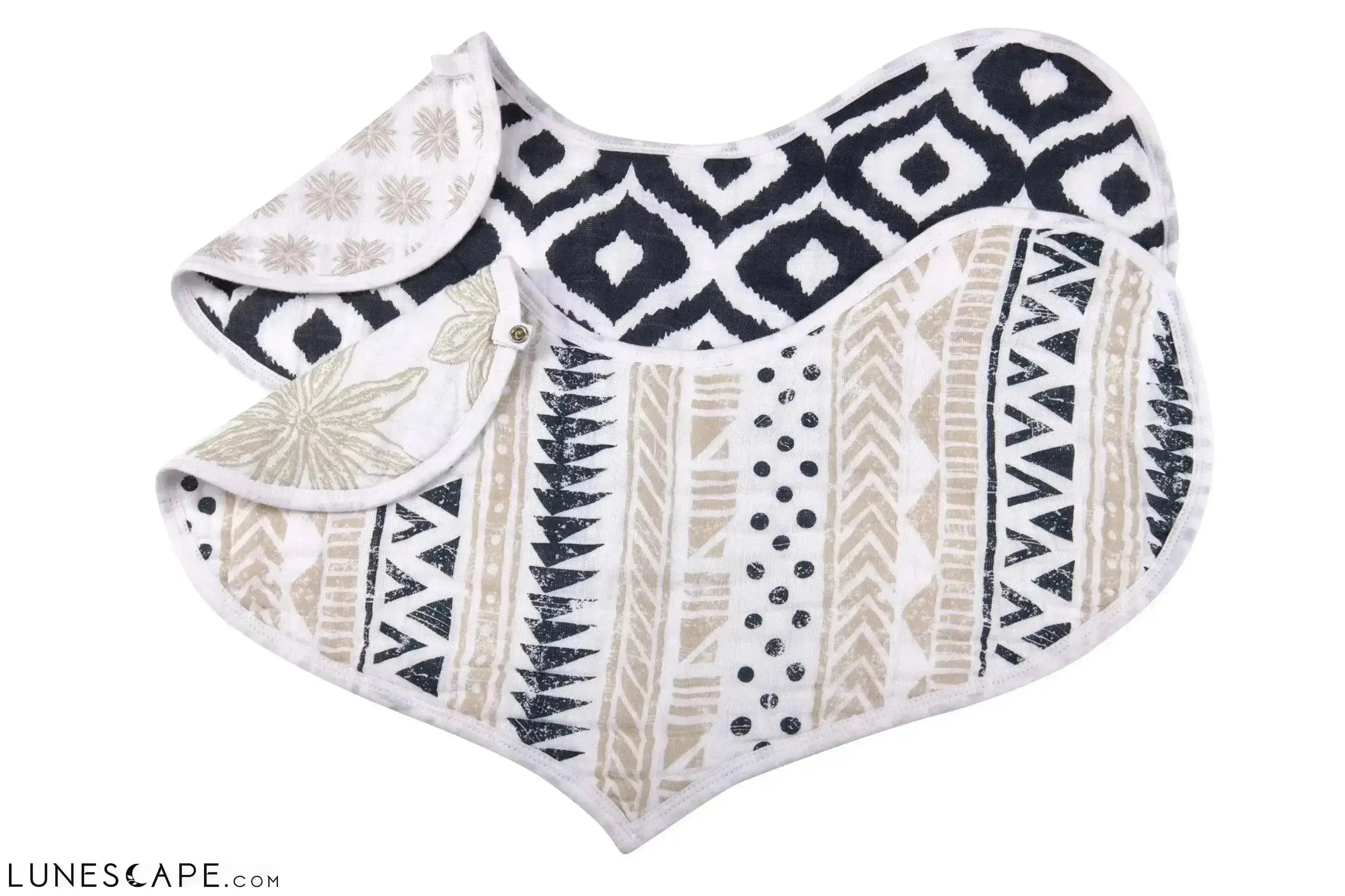 World Wanderer Heart Bibs - Set of 2 LUNESCAPE