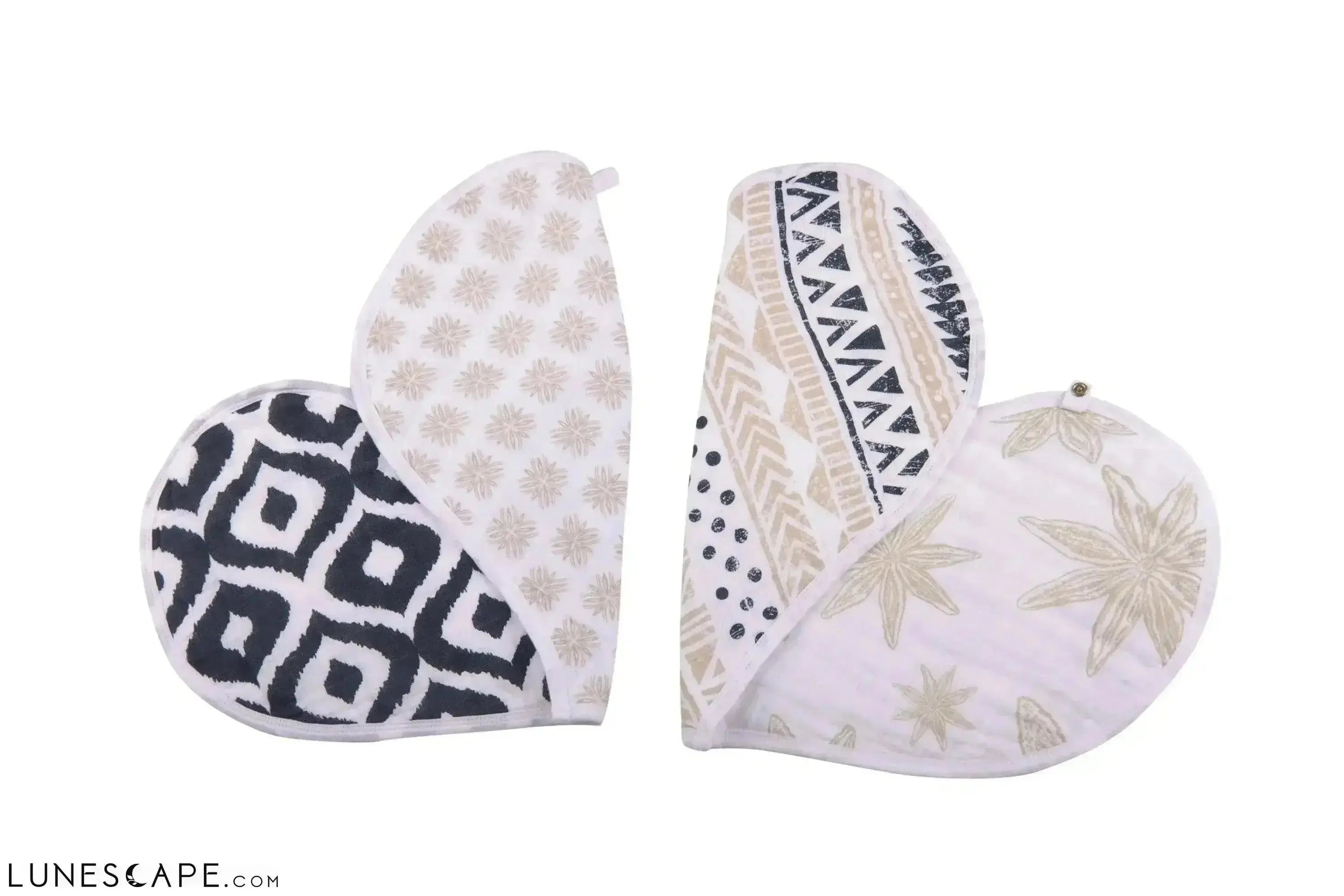 World Wanderer Heart Bibs - Set of 2 LUNESCAPE