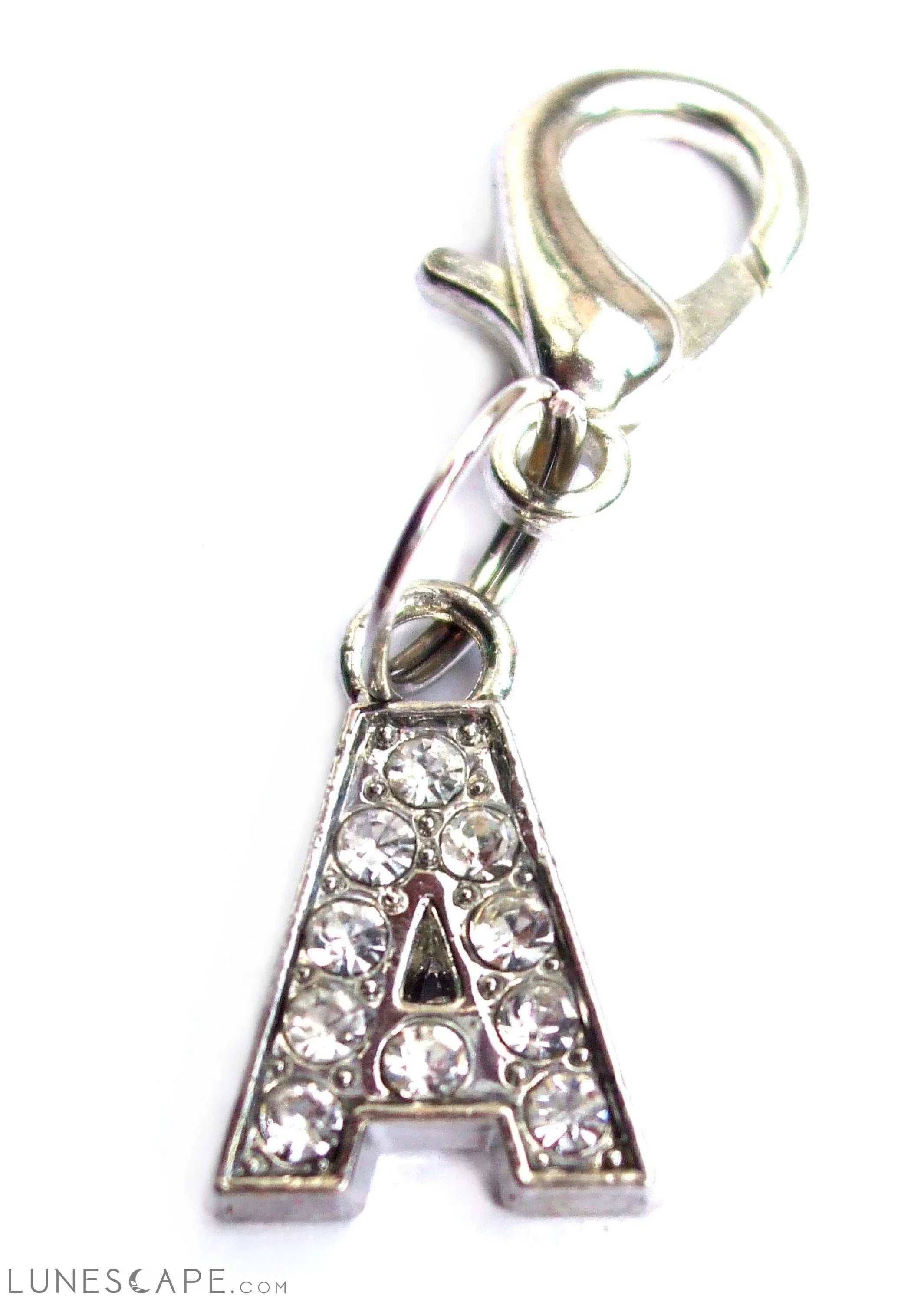 A-Z Crystal Letter Pet Charms LUNESCAPE