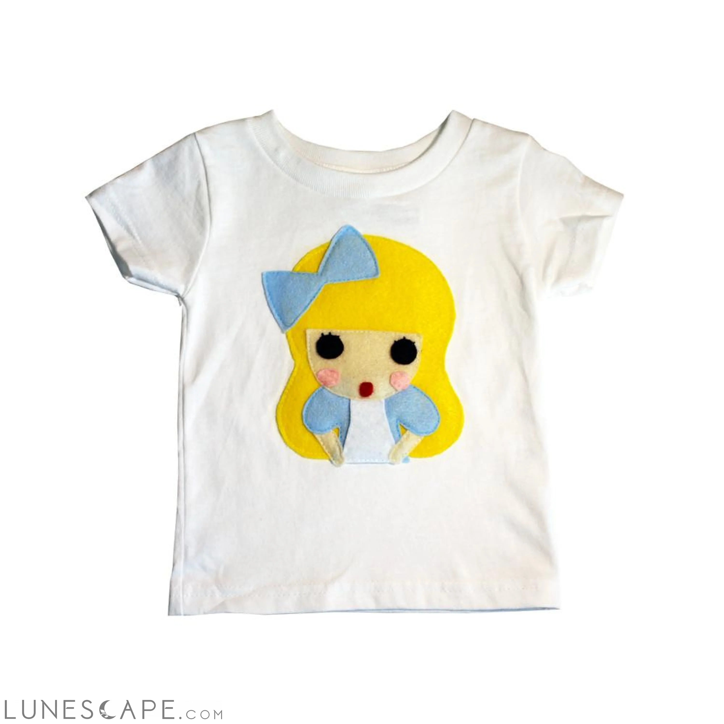 Alice - Alice's Adventure in Wonderland - Kids T-Shirt LUNESCAPE