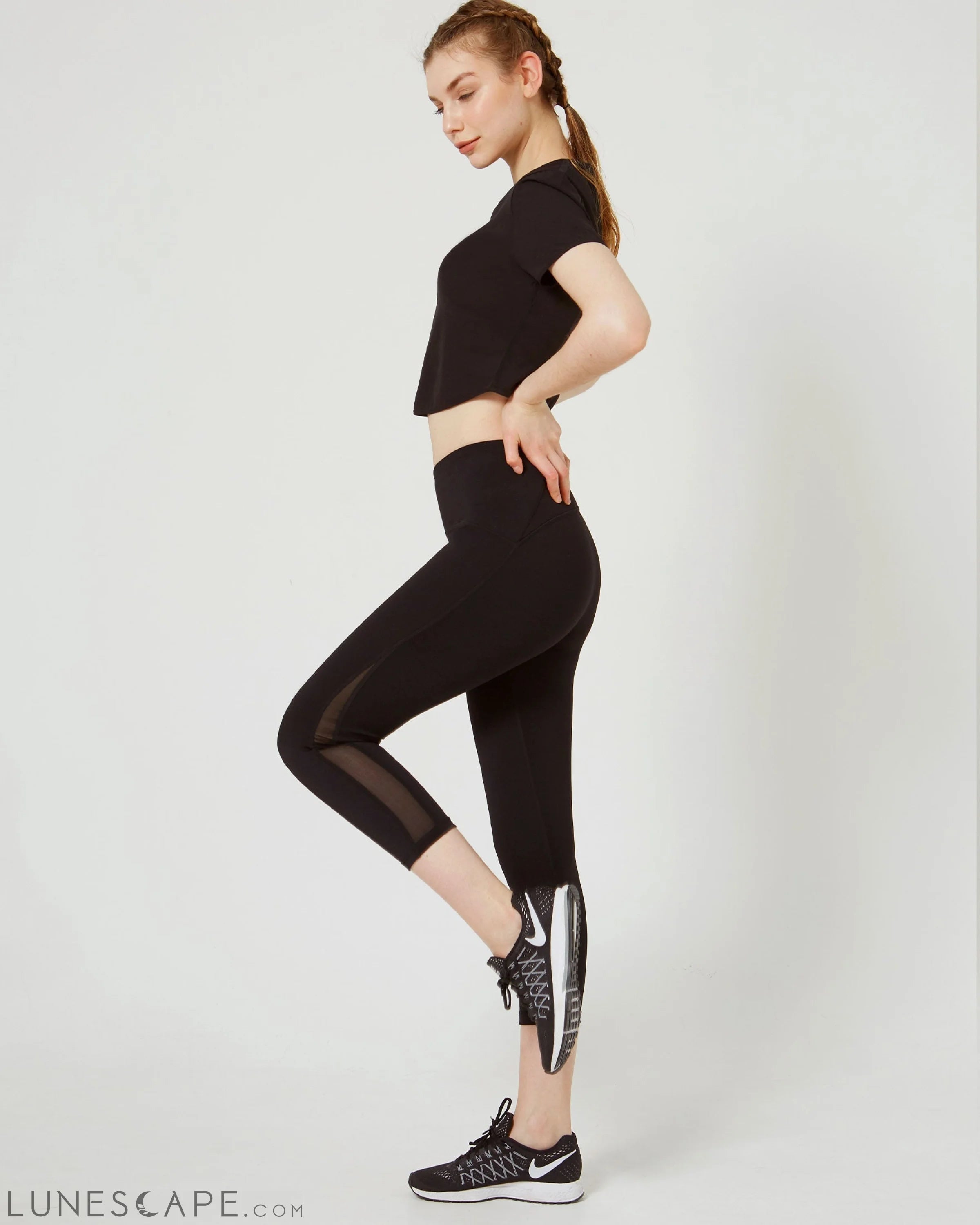 Alliance Ventiflo™ Crop Legging 21.5" LUNESCAPE