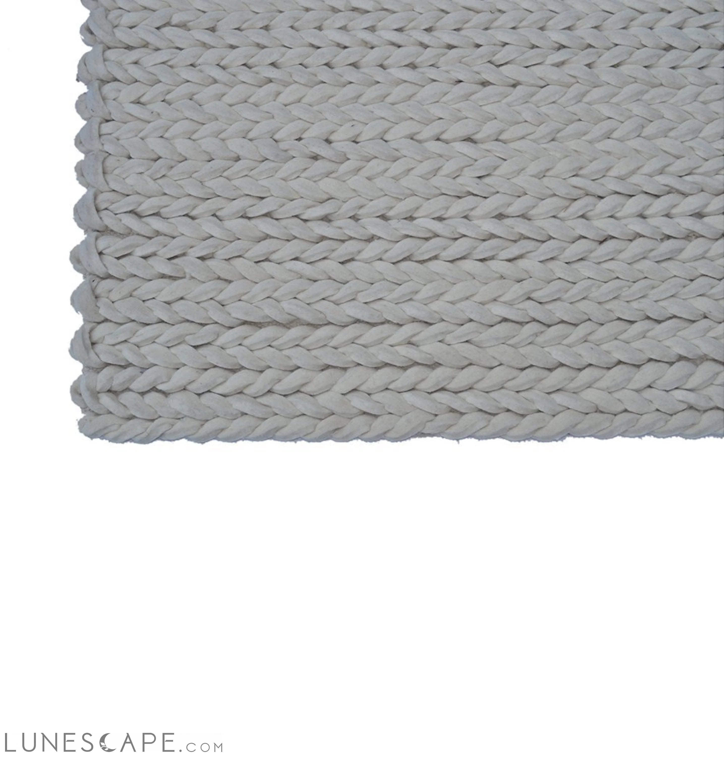 Arin - Handmade Wool Braided Rug LUNESCAPE