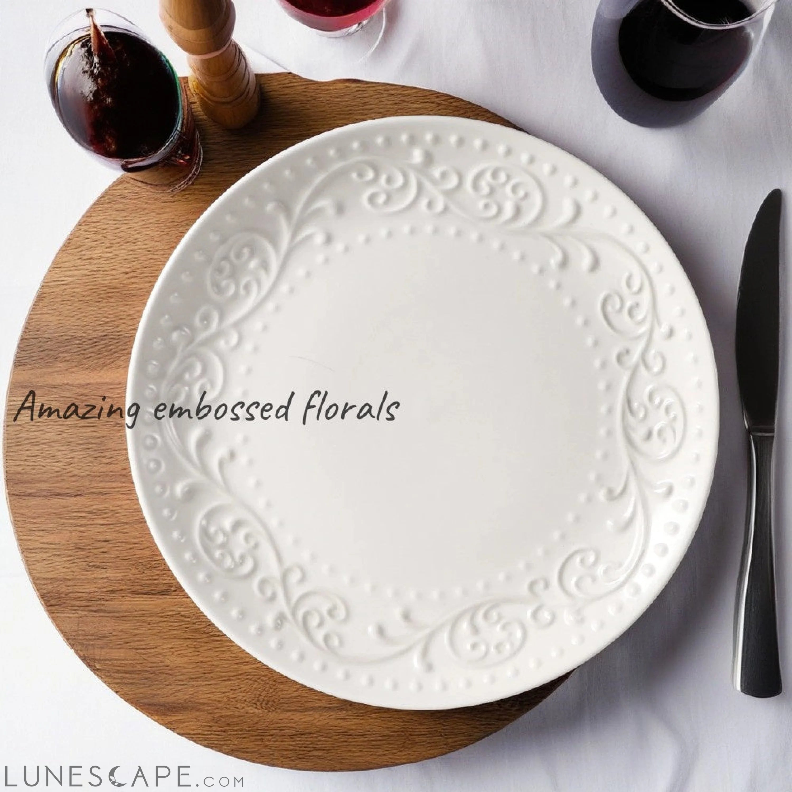 Artena 4Piece Embossed Porcelain Dinner Plate Set LUNESCAPE