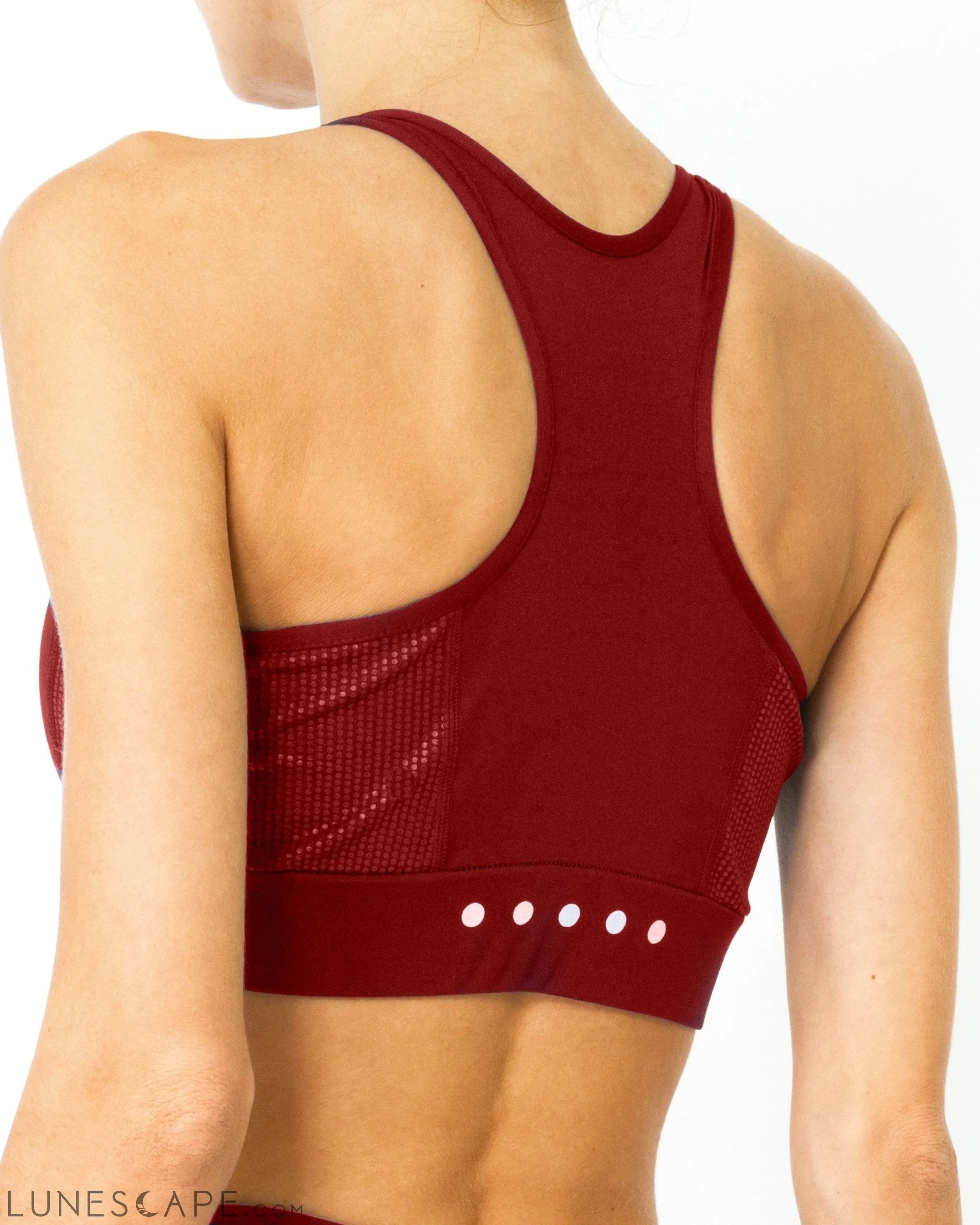 Ashton Sports Bra - Maroon LUNESCAPE