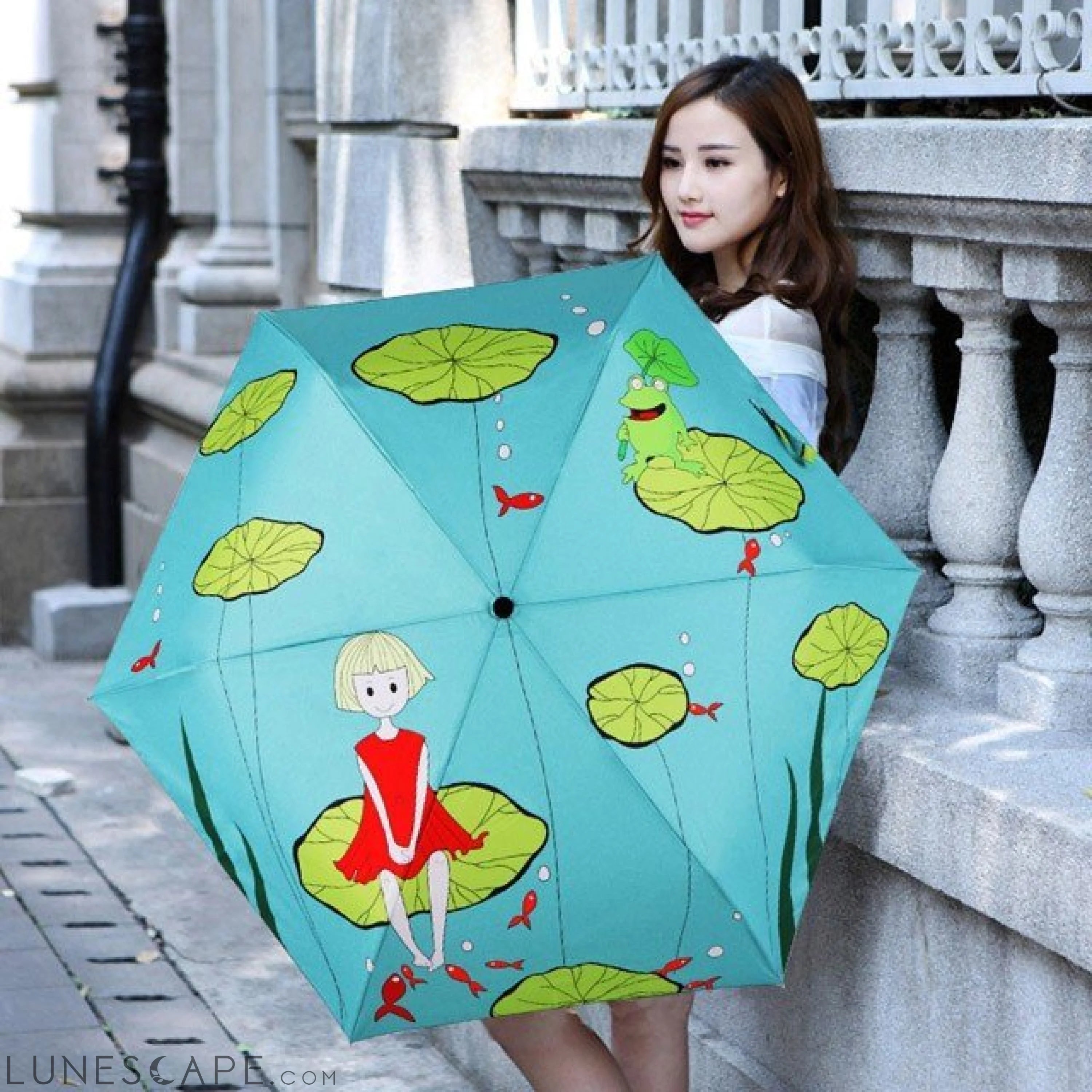 Bathing Girl Sunny Umbrella LUNESCAPE