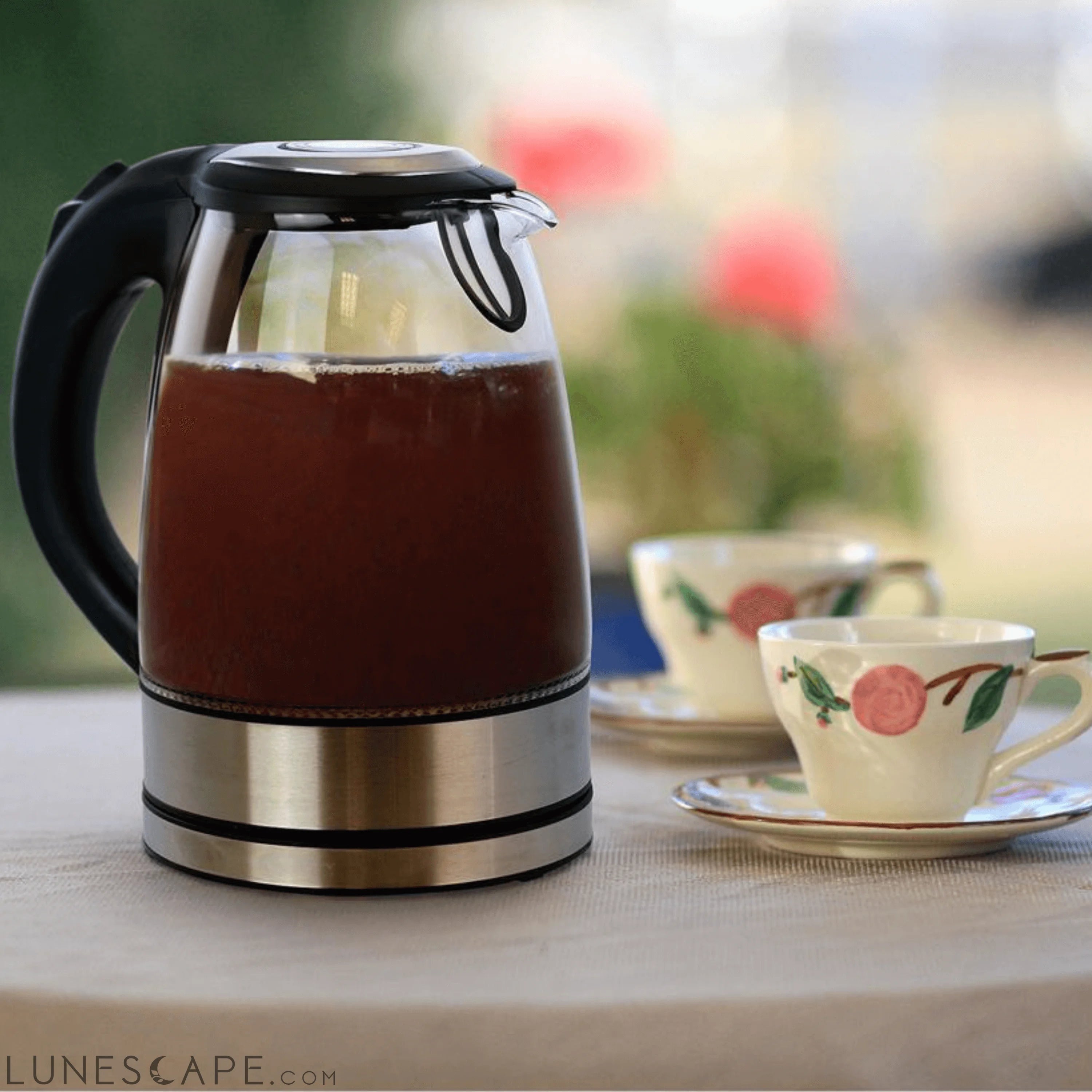 Better Chef 1500W 7-Cup Cordless Electric Borosilicate Glass Kettle LUNESCAPE
