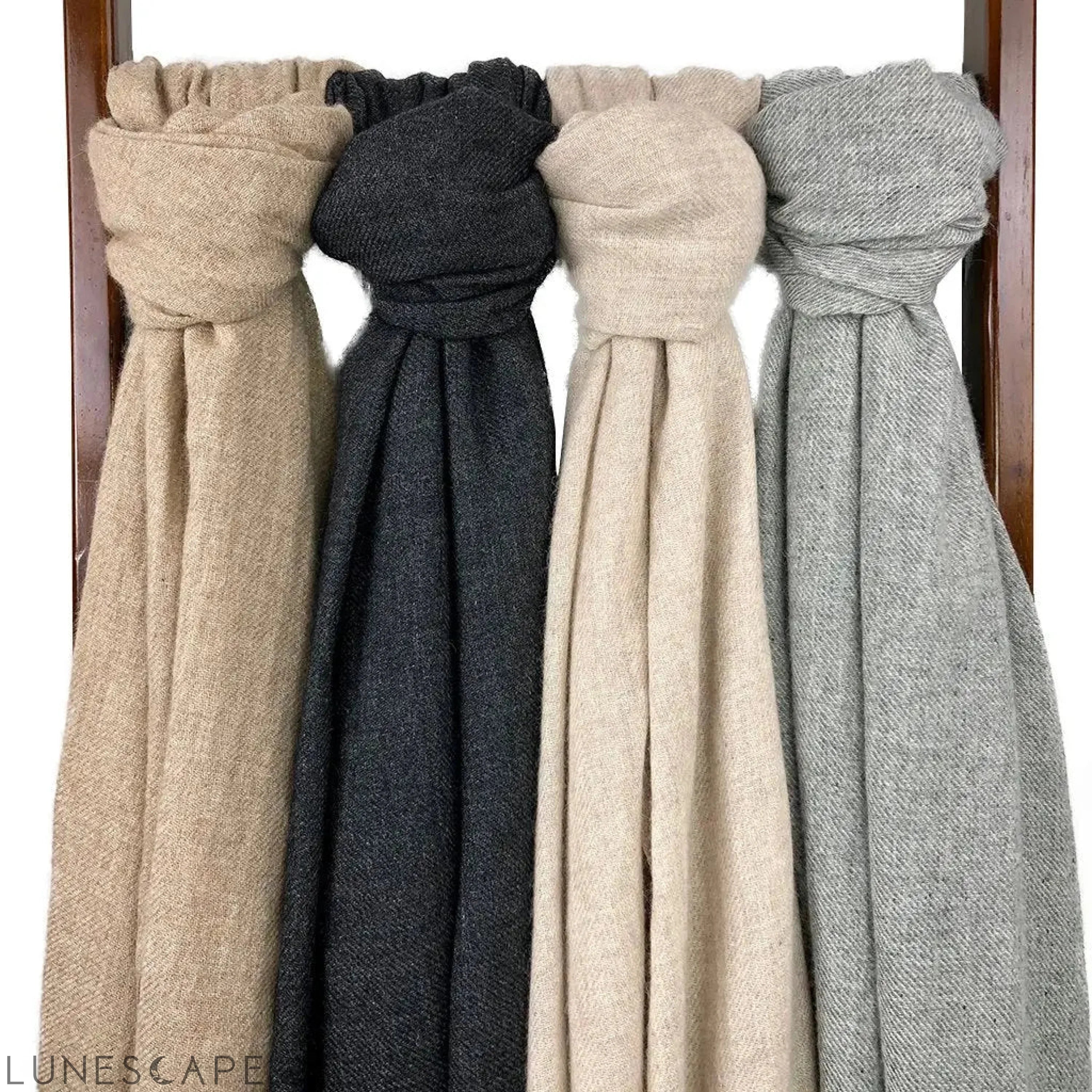 Bisque Handloom Cashmere Scarf LUNESCAPE