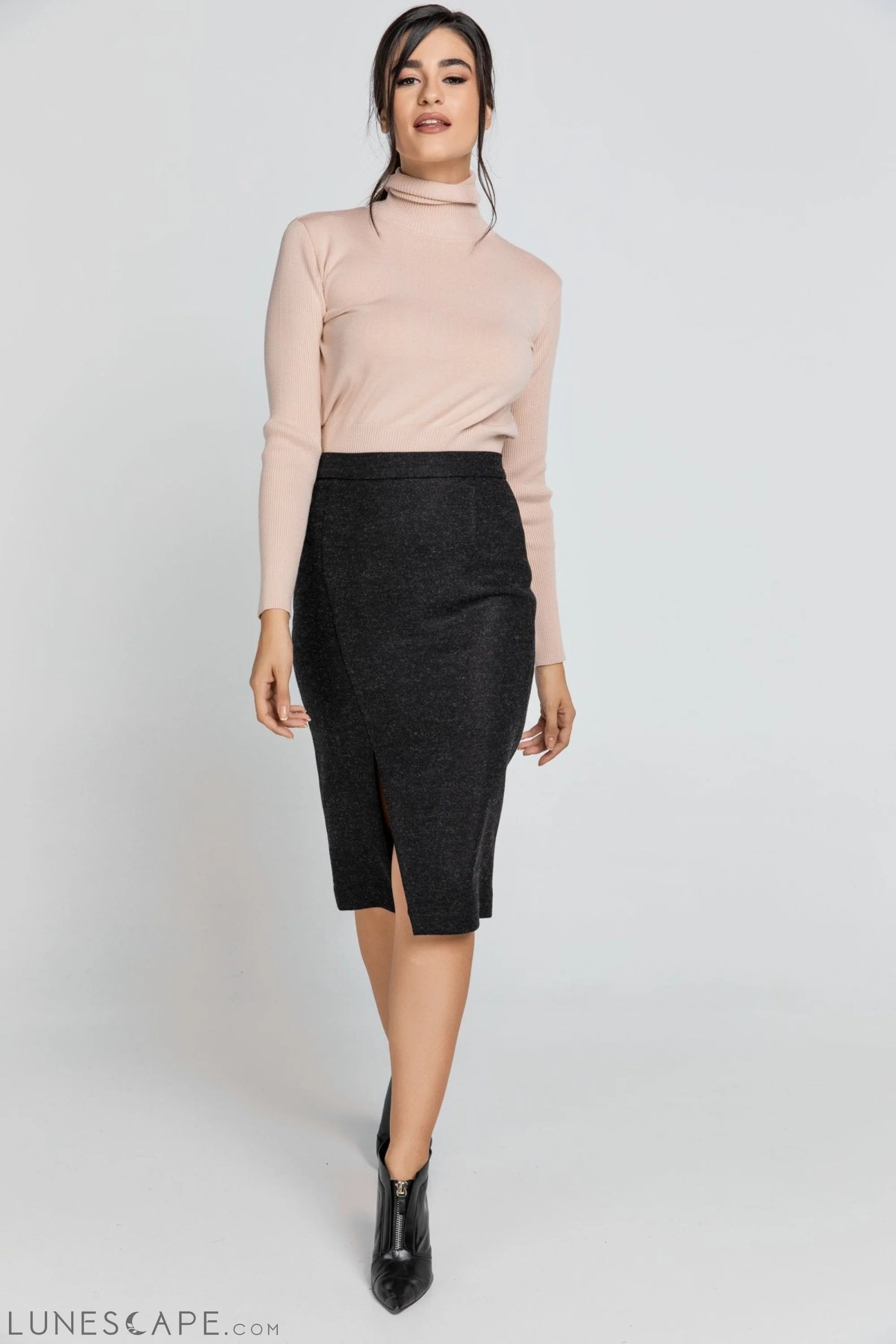 Black Pencil Skirt LUNESCAPE